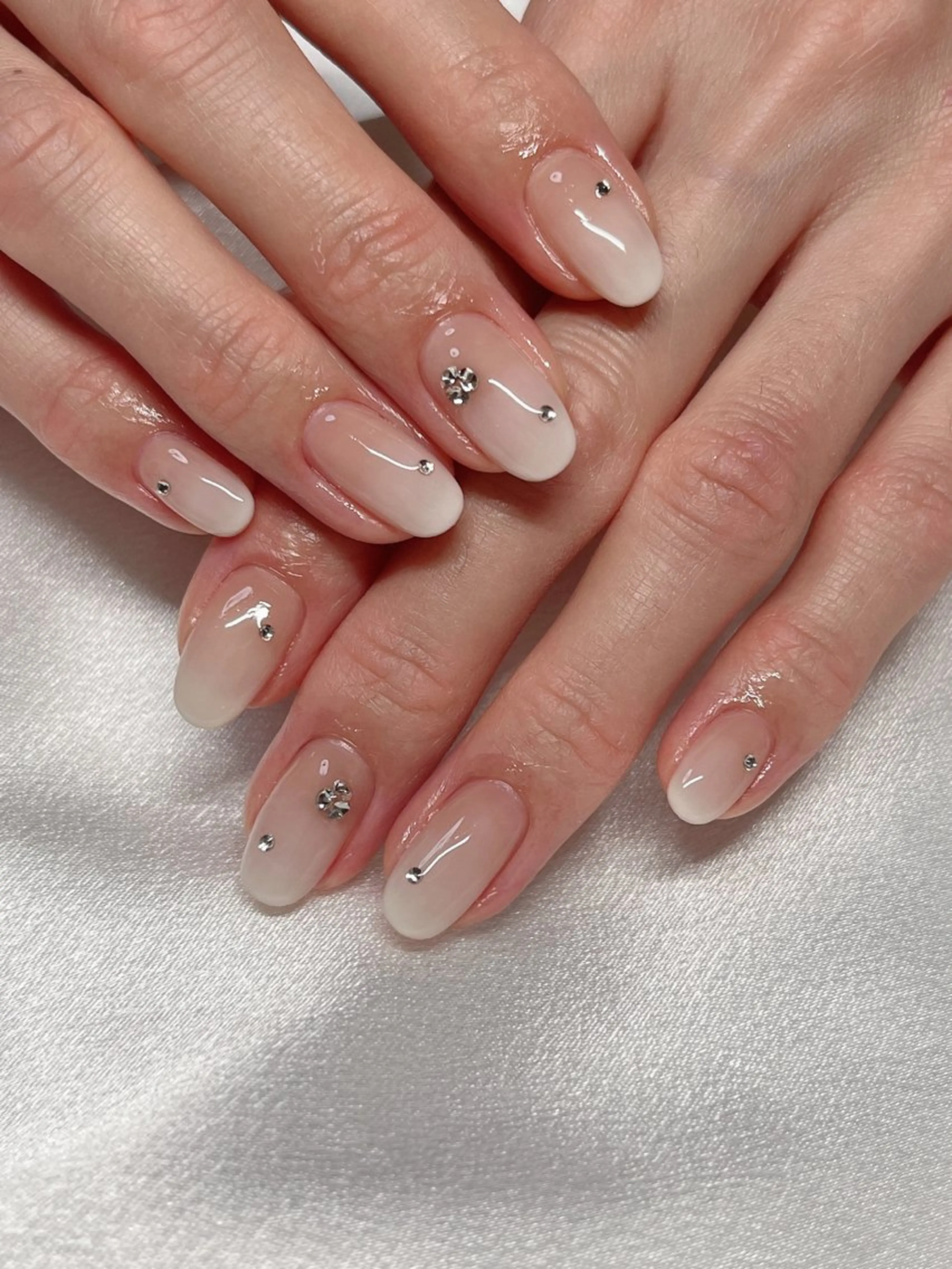 ネイル Cutil. Nail🌈のネイルデザイン