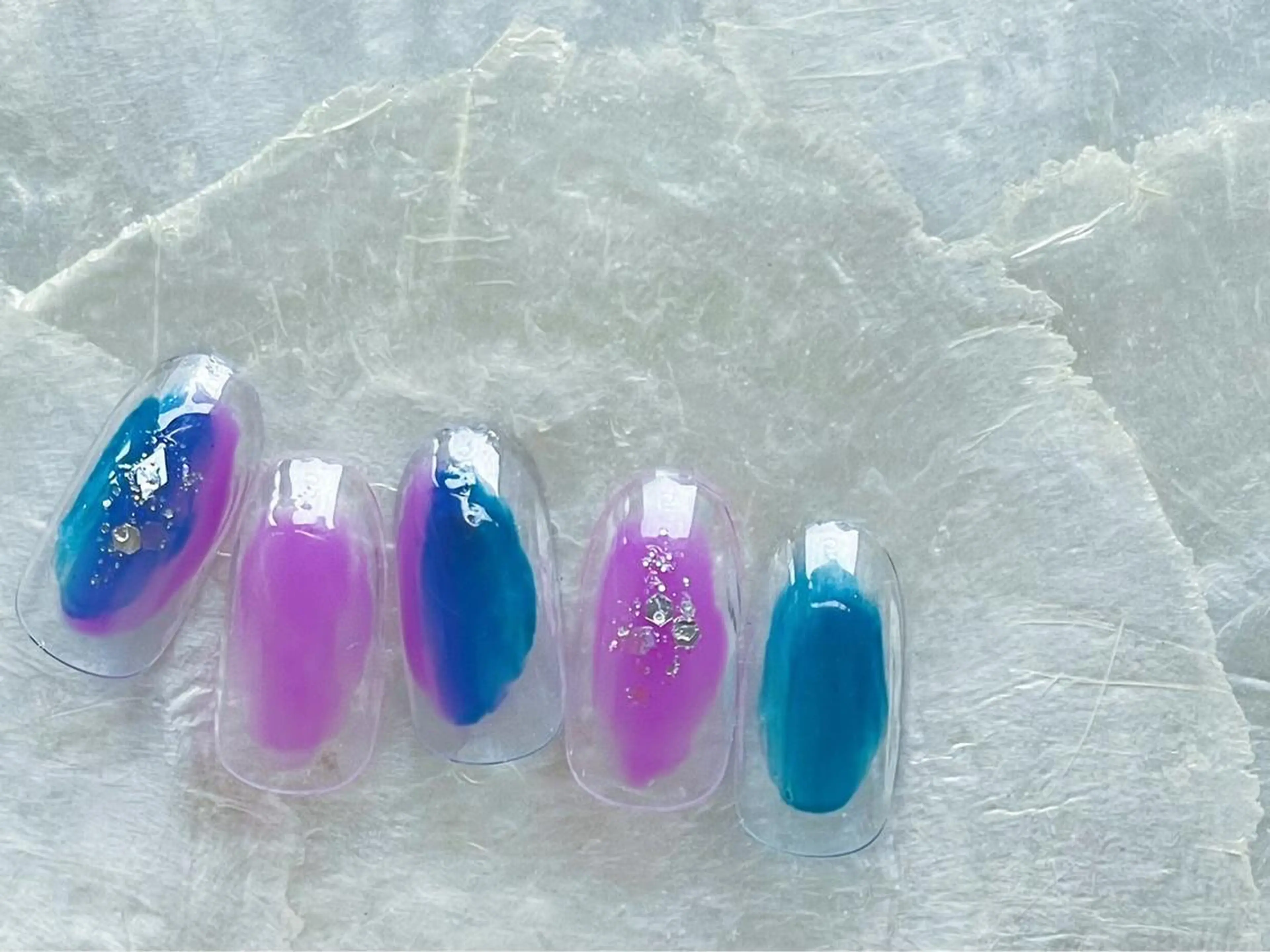 ネイル シンプルネイル 夏ネイル ハンドネイル kiki nail &brow二子玉川の眉毛・アイブロウイメージ