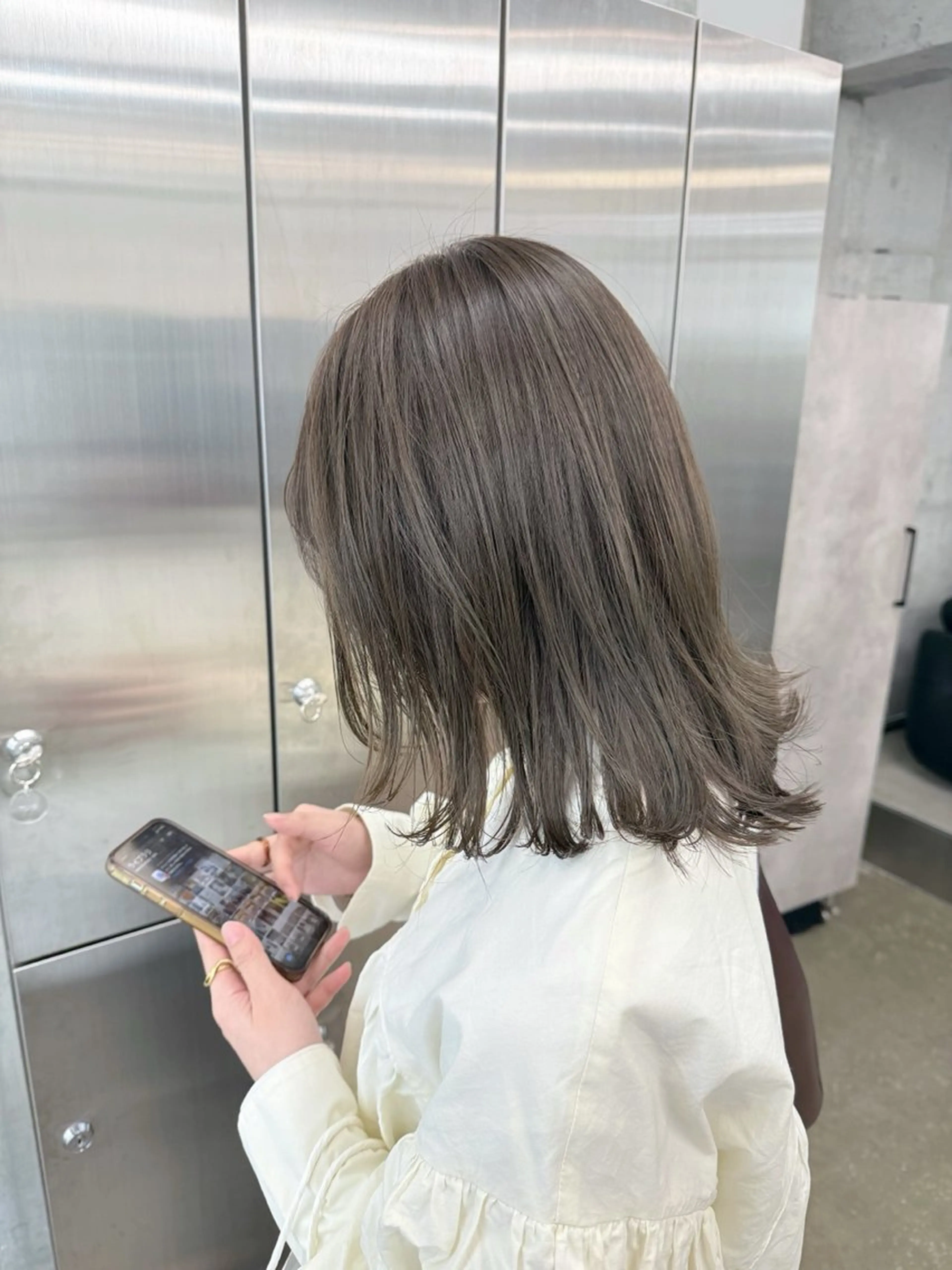 ミディアム カラー グレージュ オリーブグレージュ オリーブグレー カット ヘアカラー トリートメント 高橋大樹/グレージュ 透明感/髪質改善のヘアスタイル