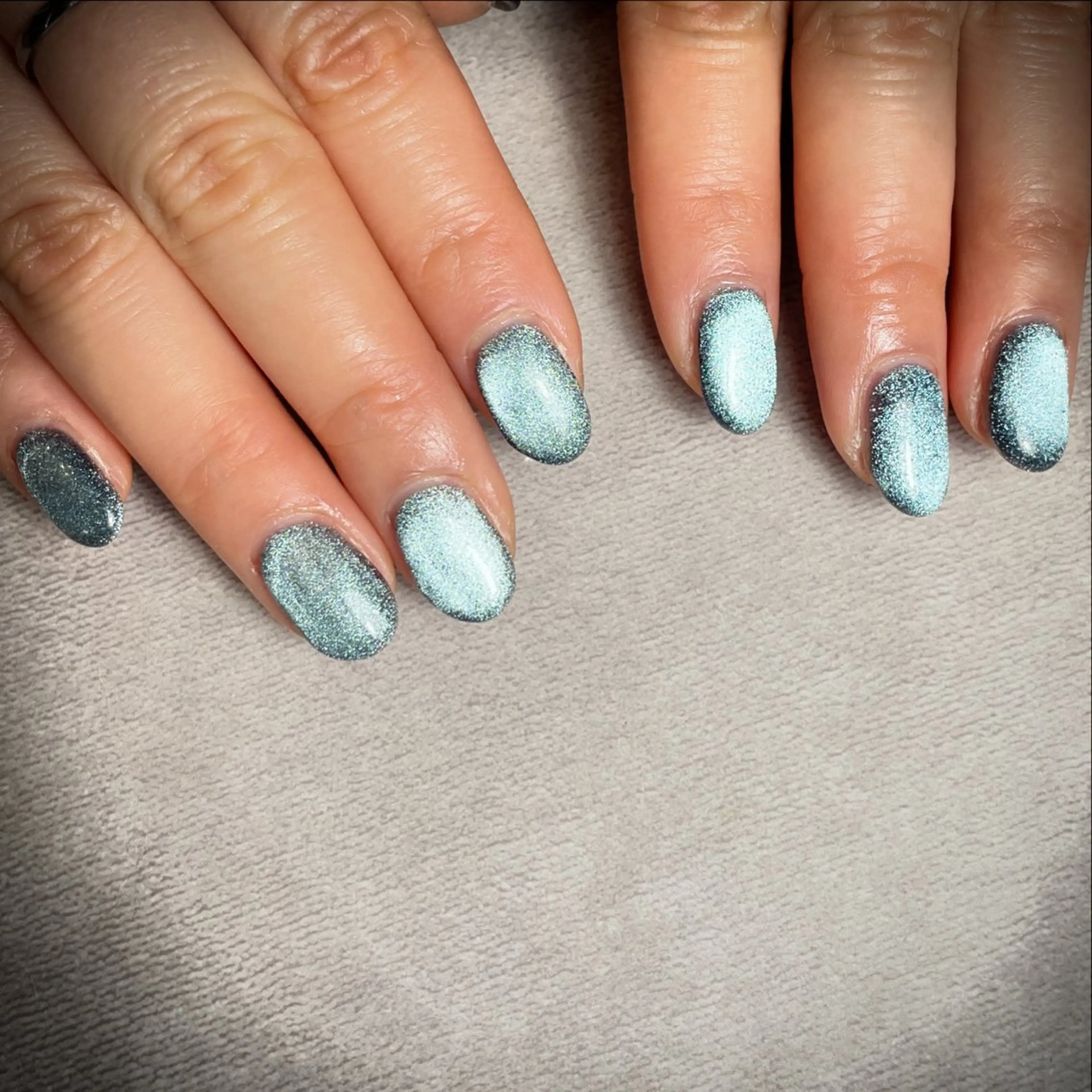 ネイル ブルー グリーン キラキラネイル マグネットネイル ハンドネイル K Harukaのネイルデザイン