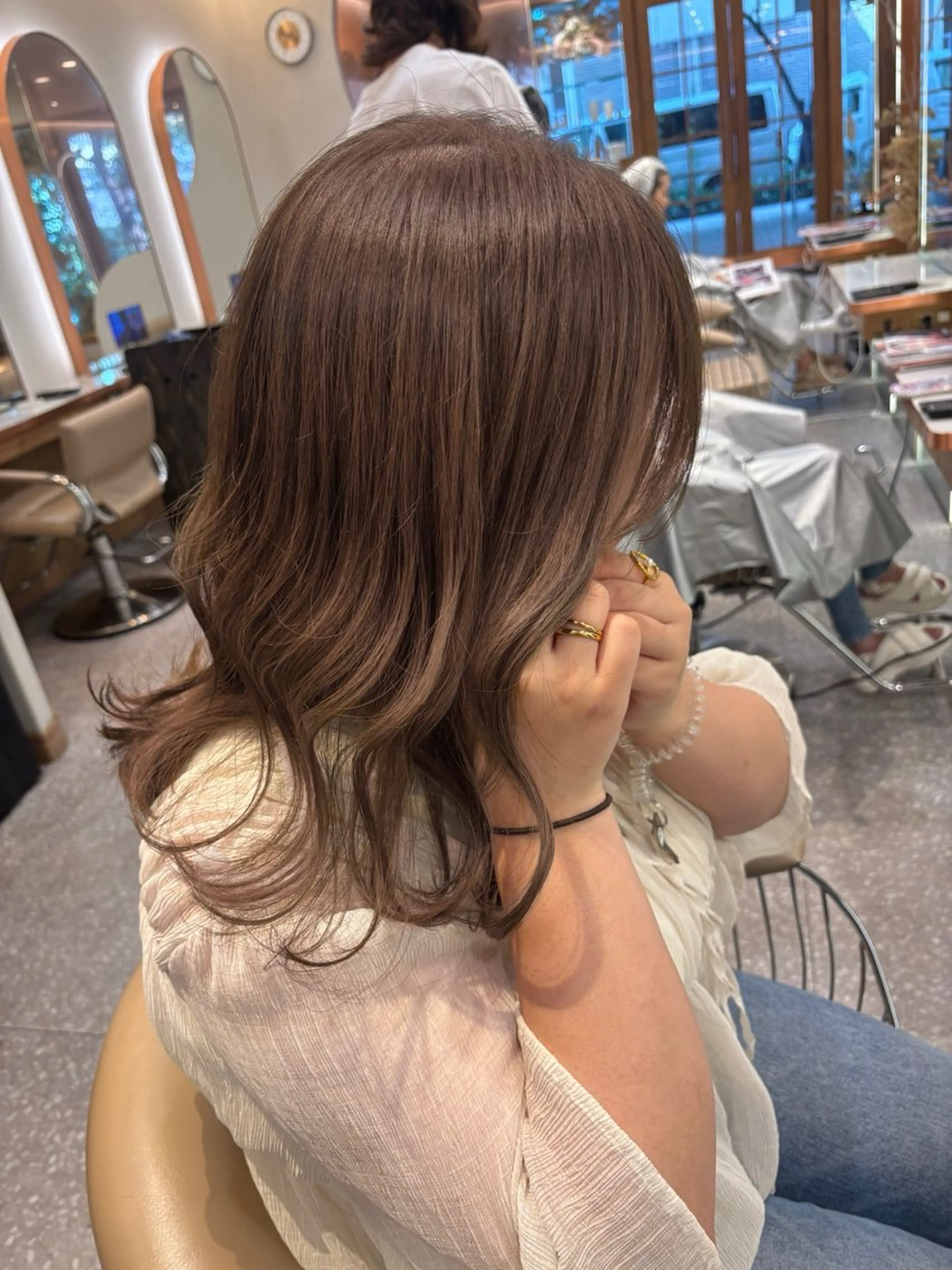 ミディアム カラー カット ヘアカラー 梅田美容室 山崎海波のヘアスタイル