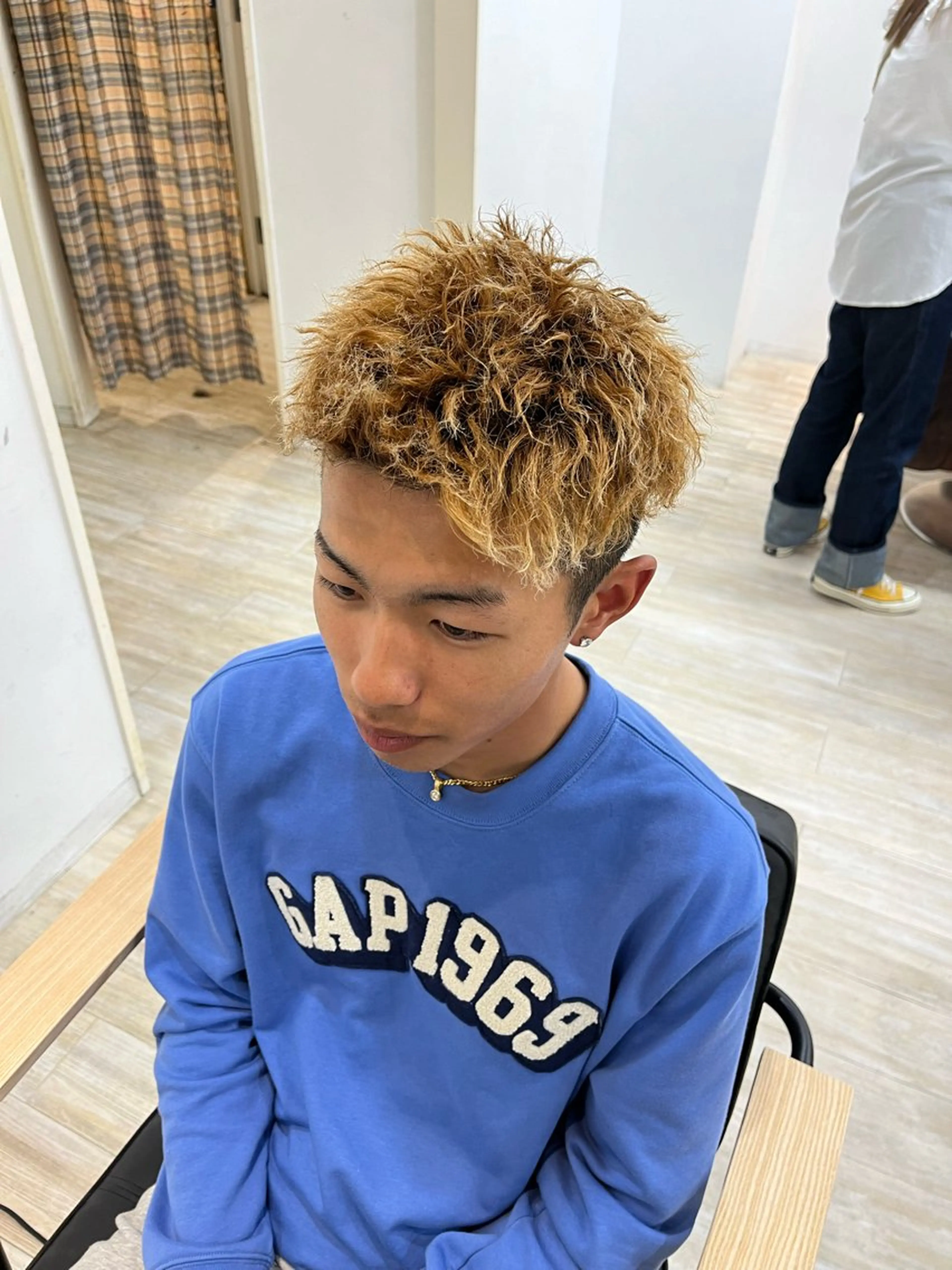 ショート パーマ メンズ 嵯峨 大地／パーマ／ ハード系／特殊系のヘアスタイル