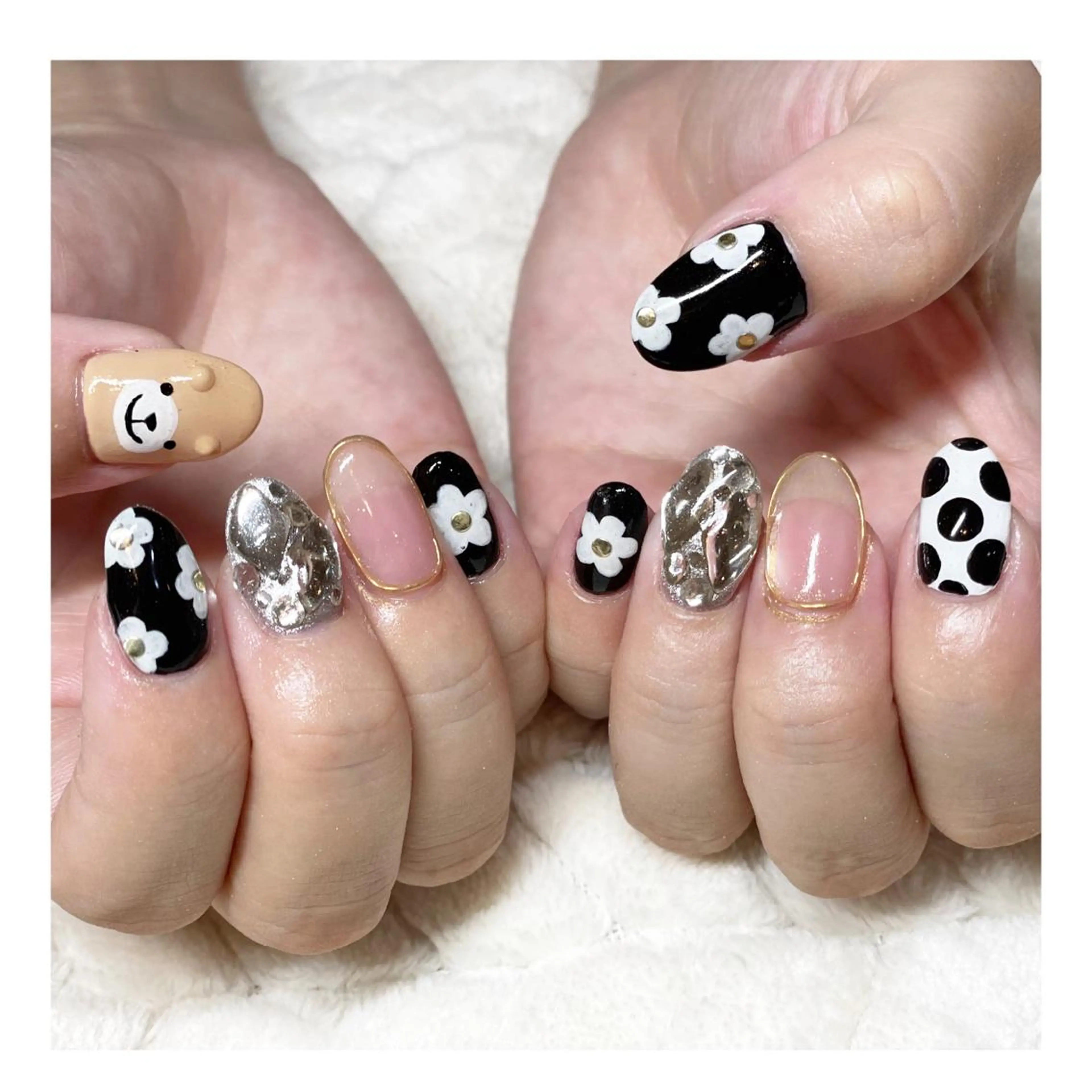 ネイル アートネイル ドット ジェルネイル ストーンネイル ハンドネイル LaLa Peach 福岡のマツエク・マツパデザイン