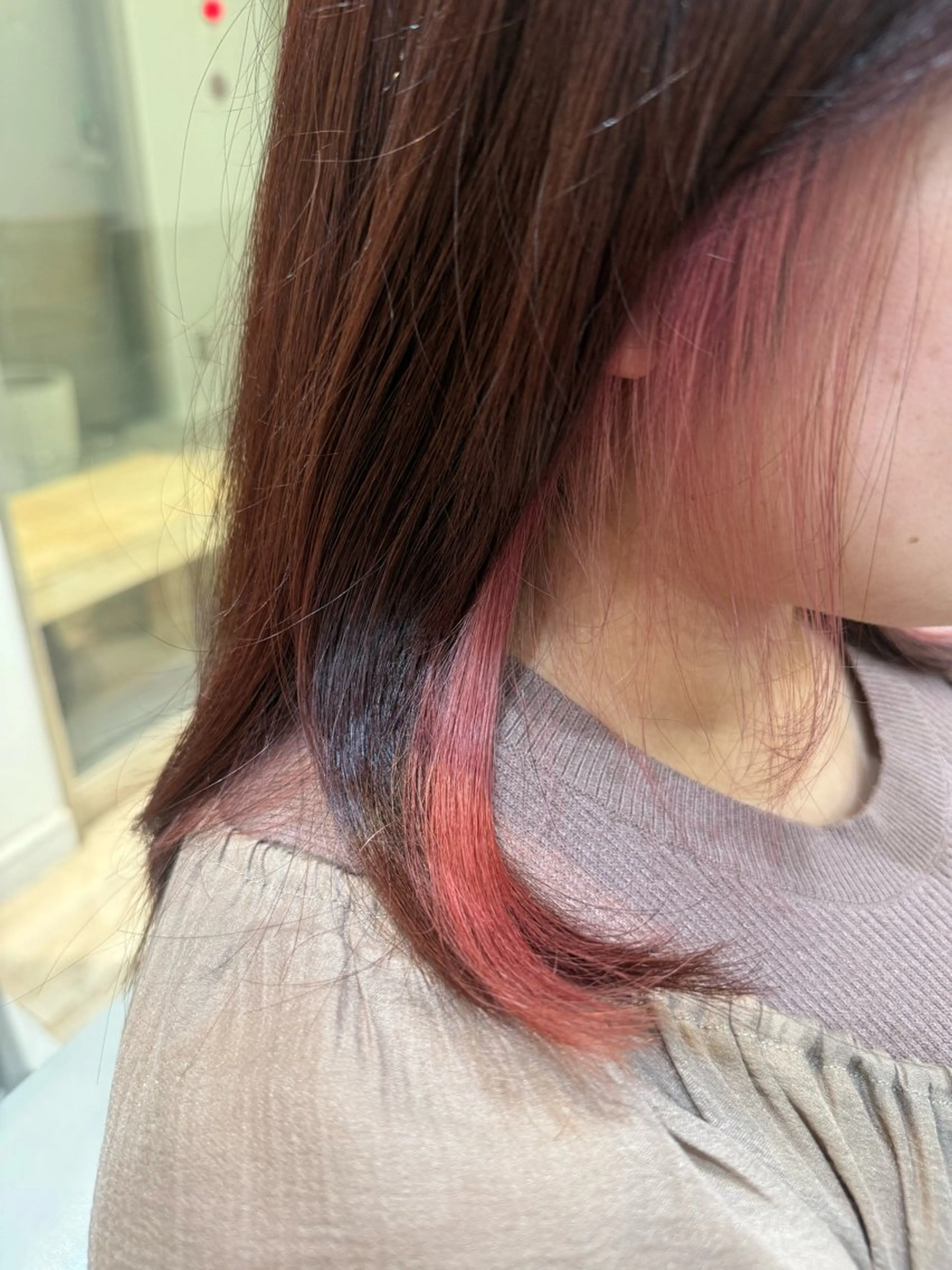 ロング ヘアカラー クロギ リョウのヘアスタイル