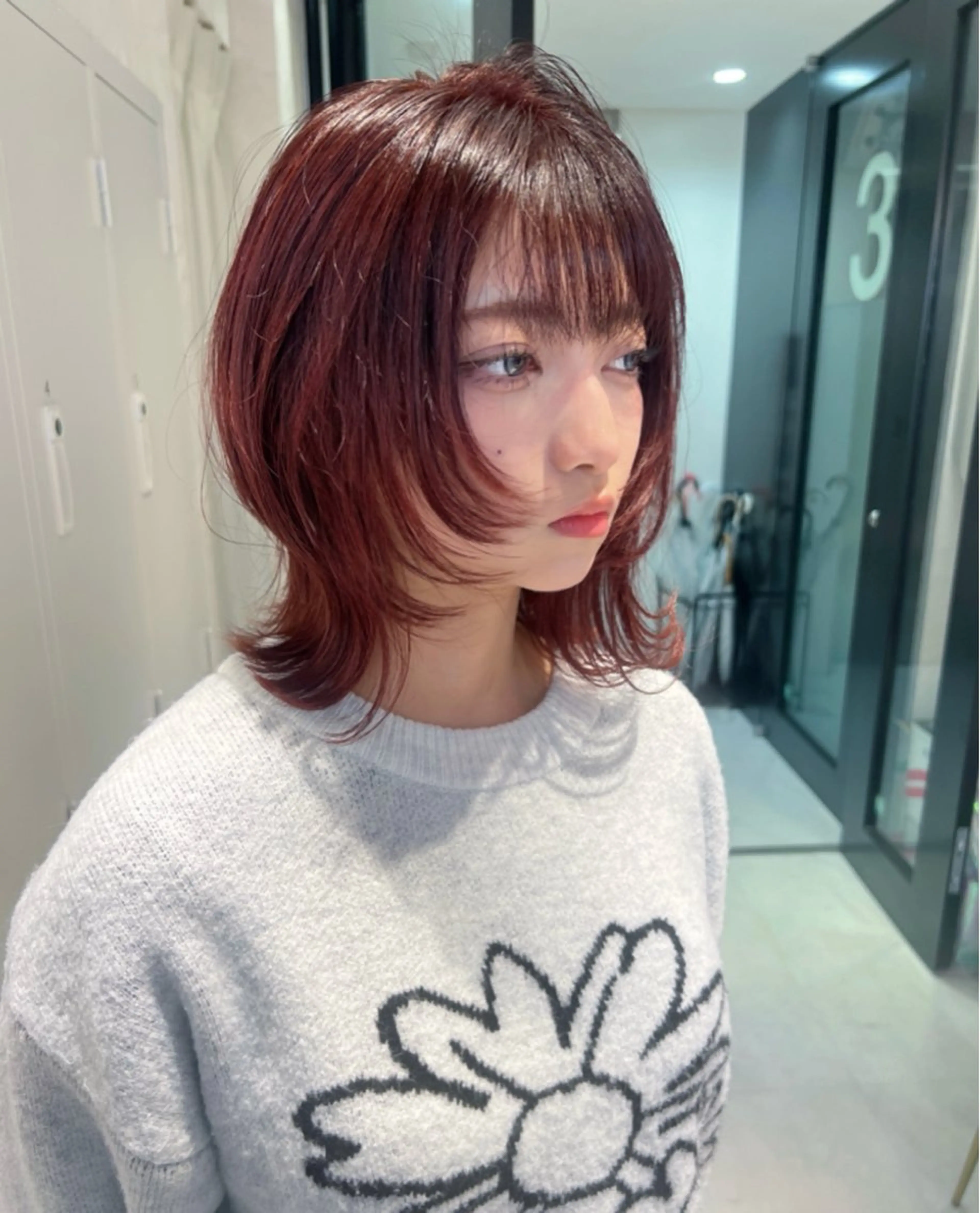 ミディアム ブリーチ/ウルフ ハッシュカット/石山のヘアスタイル