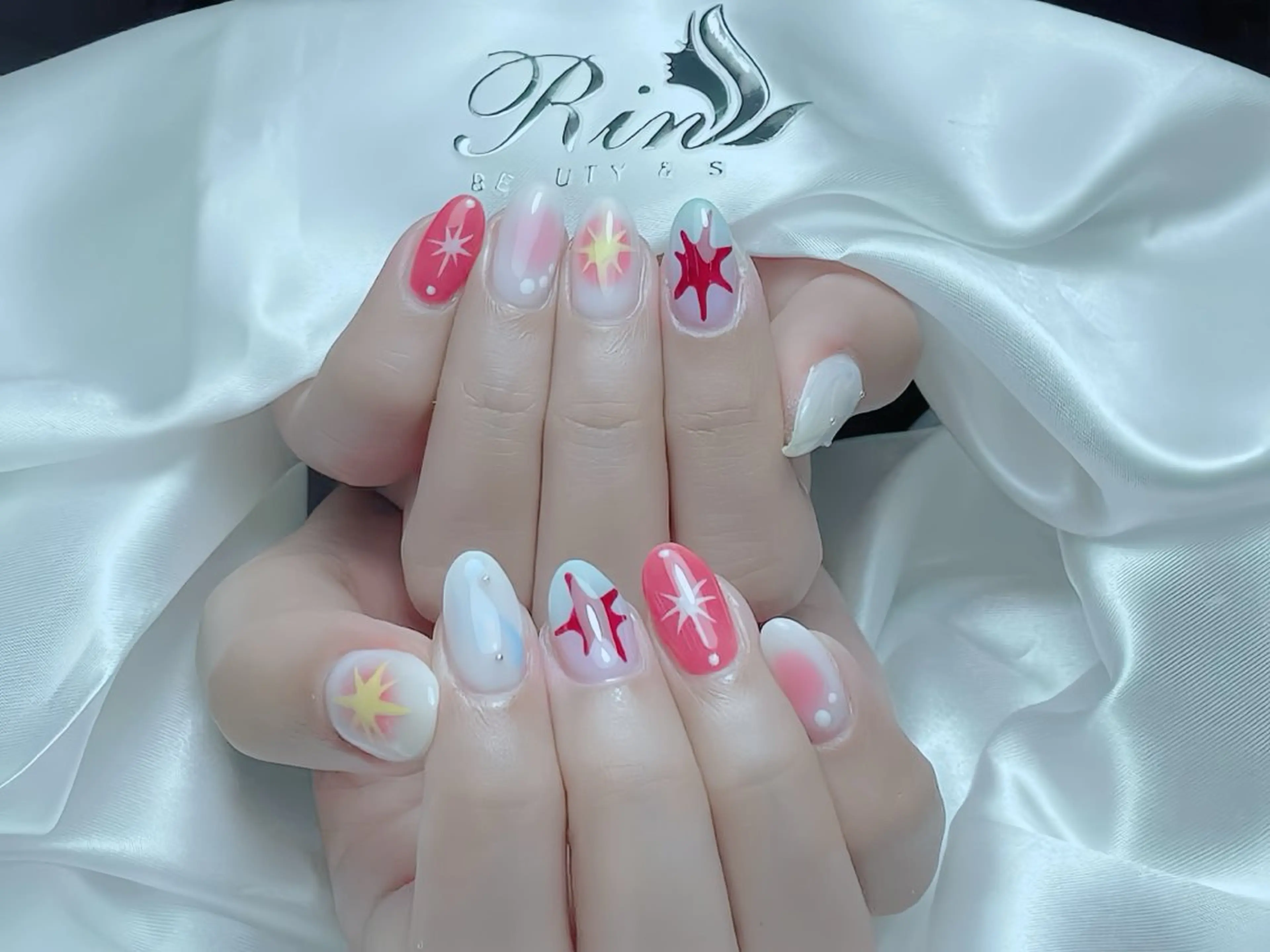ネイル アニマル柄 ボルドー ブラウン チークネイル フレンチネイル ハンドネイル Rin Nail 新大久保店のネイルデザイン