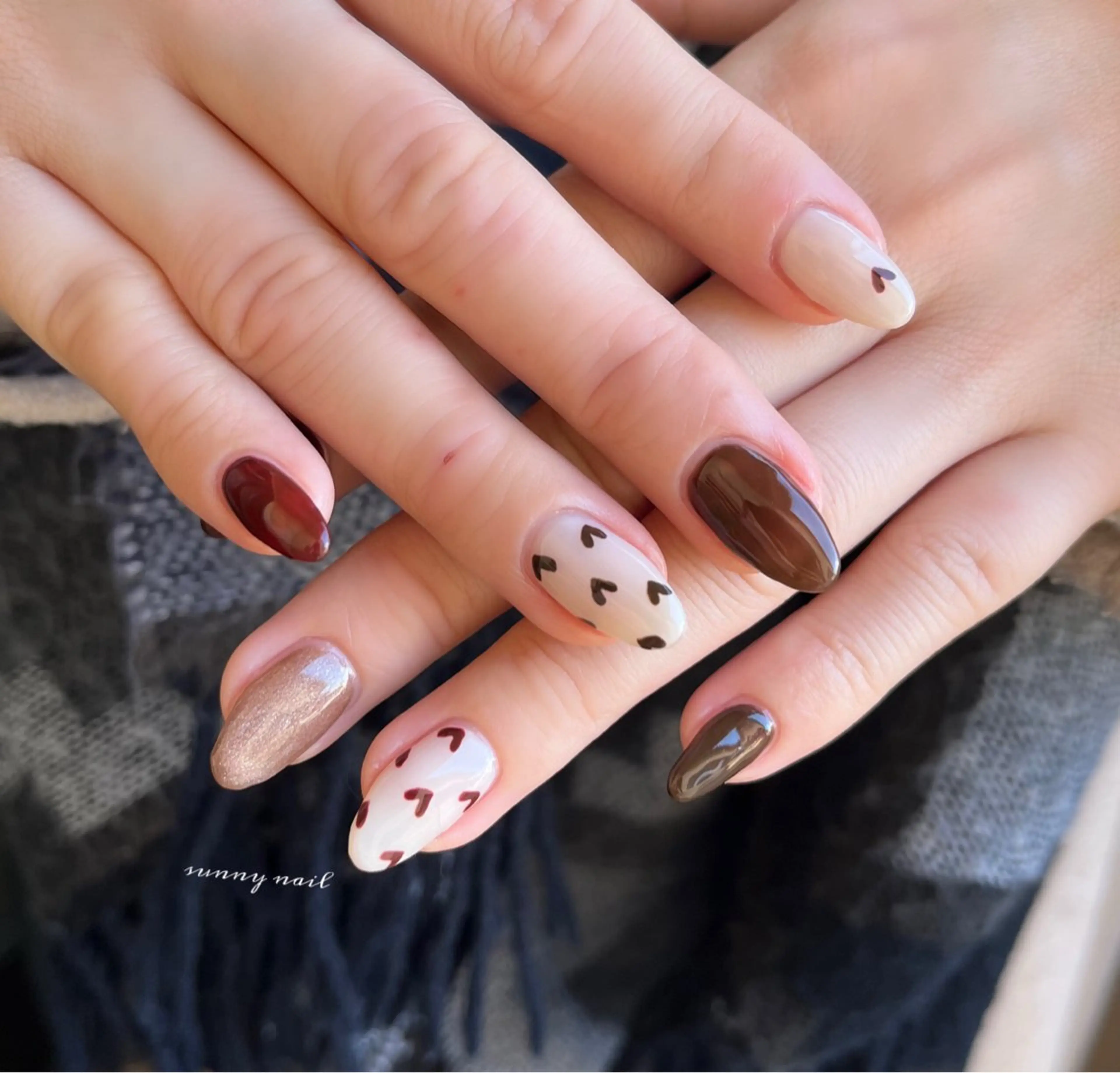 ネイル ボルドー ブラウン ジェルネイル ハート パラジェル sunny nailのネイルデザイン