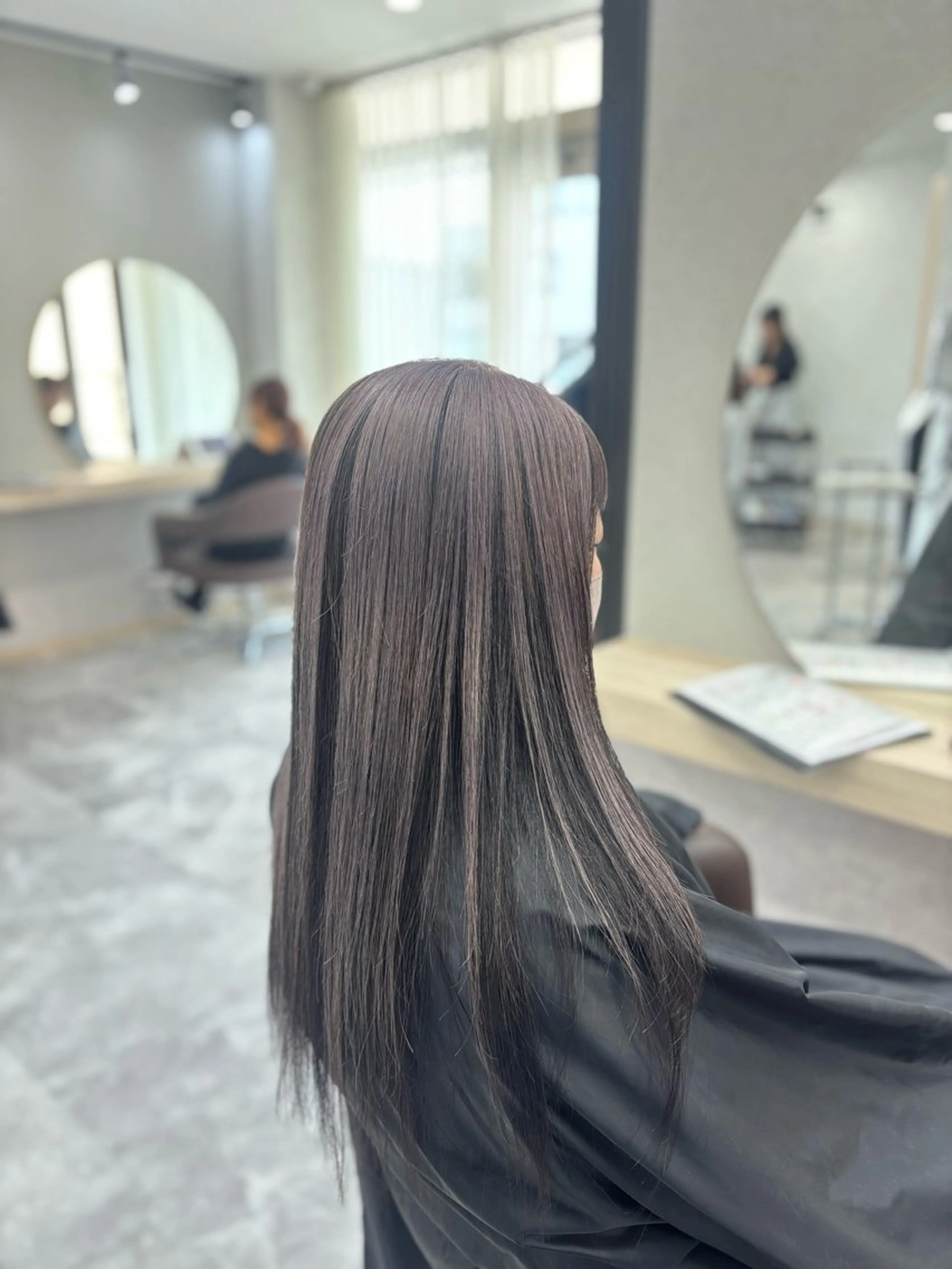 ロング ヘアカラー KEEN.渋沢/ 横溝小夏のヘアスタイル