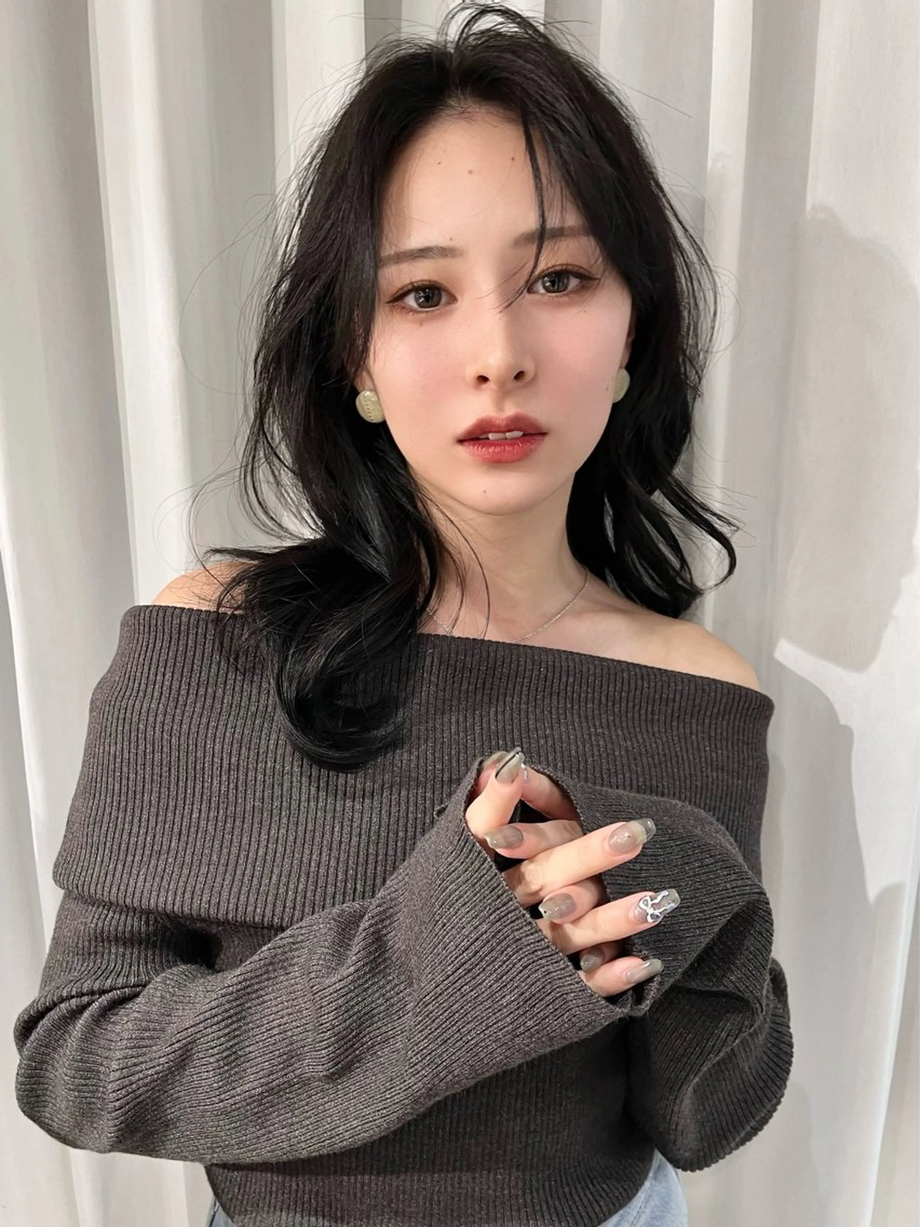 ミディアム カラー ミディアムレイヤー グレージュ 韓国風ヘア レイヤーカット カット ヘアカラー トリートメント 韓国ハッシュカット/ 新宿/髪質改善/岡崎のヘアスタイル