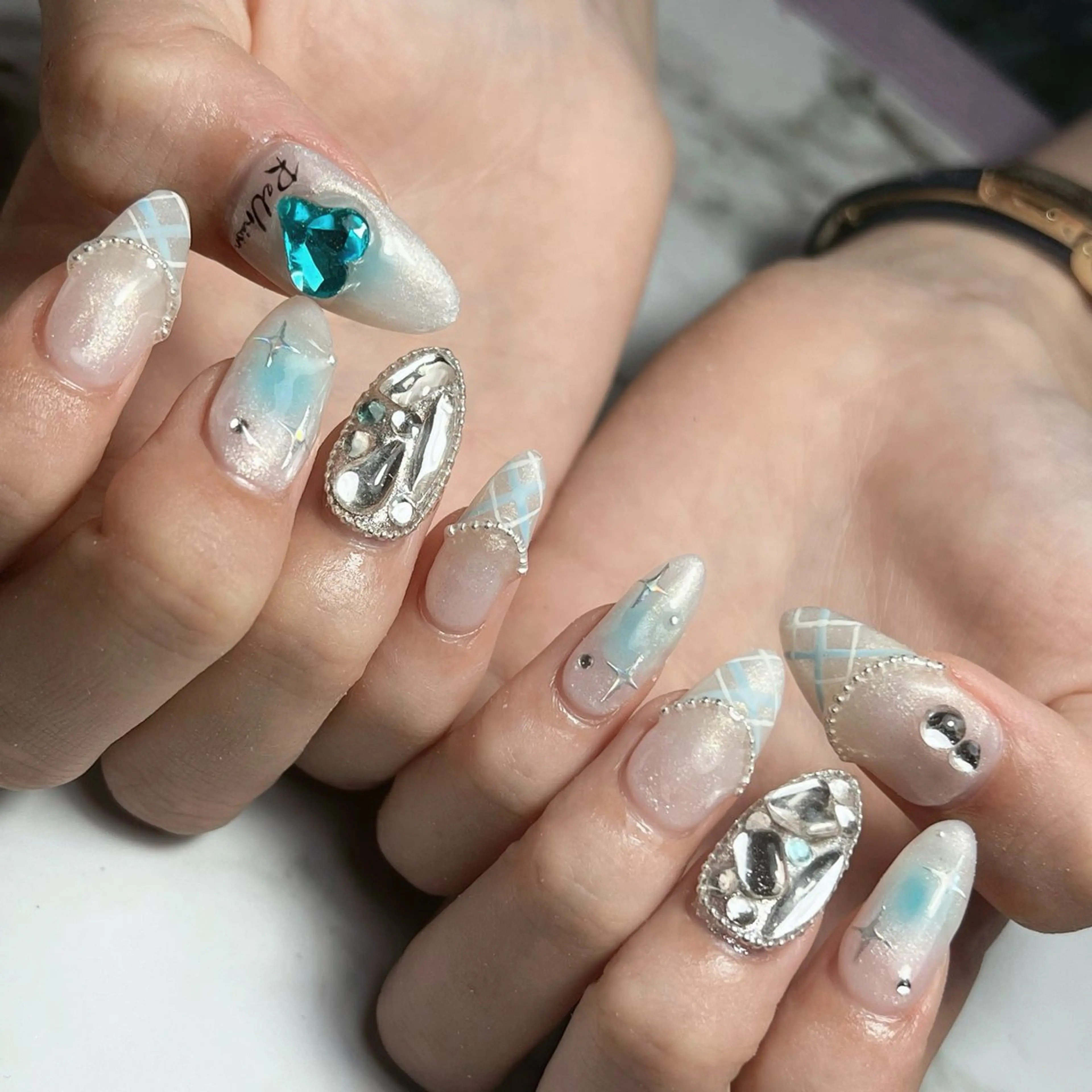 ネイル ハンドネイル Dia Nail AKIのネイルデザイン