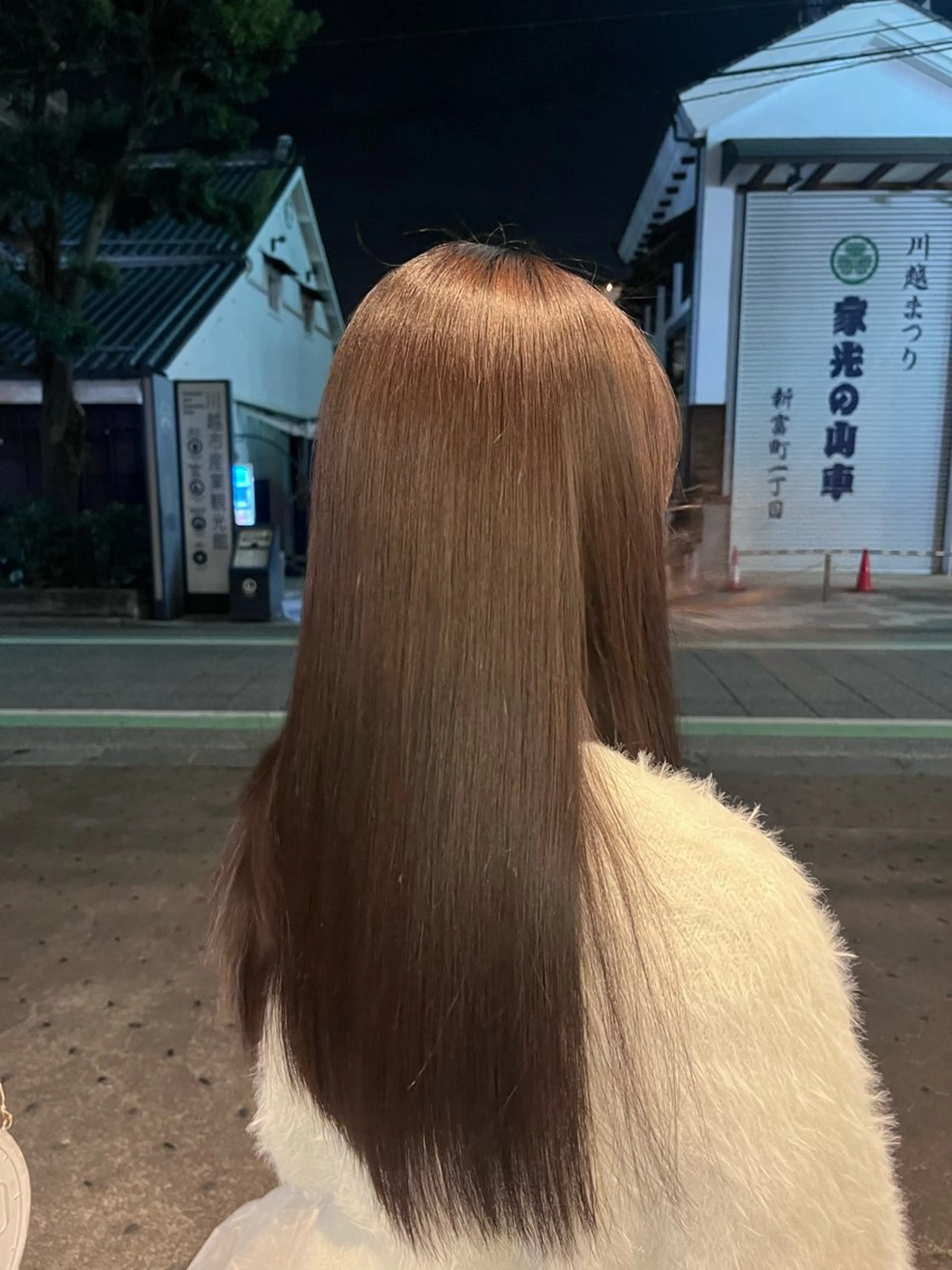 ロング チョコレートブラウン 神田 望未👩🏻‍🦰のヘアスタイル