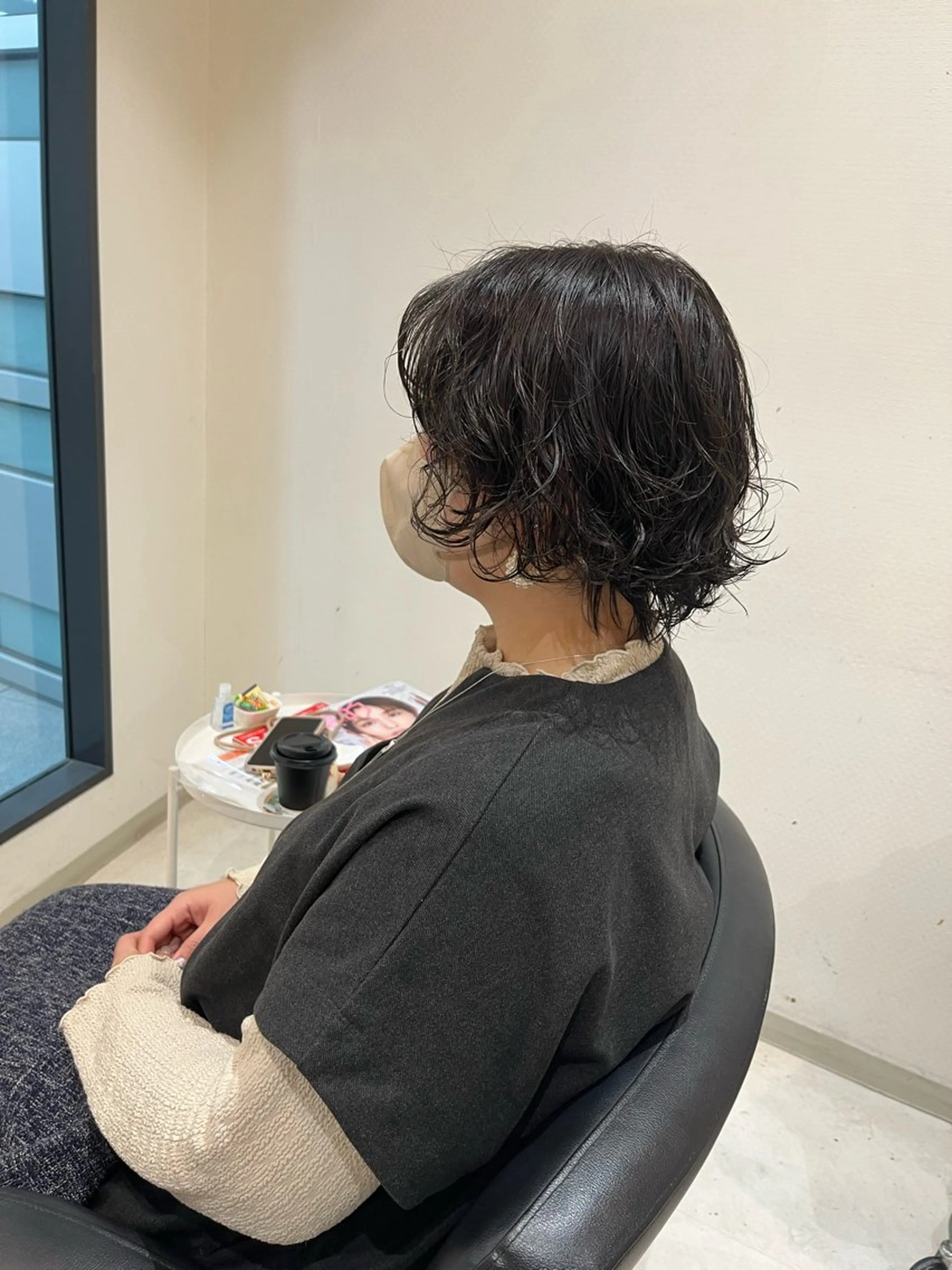 ショート つぼみ/パーマ ／レイヤー／ボブのヘアスタイル