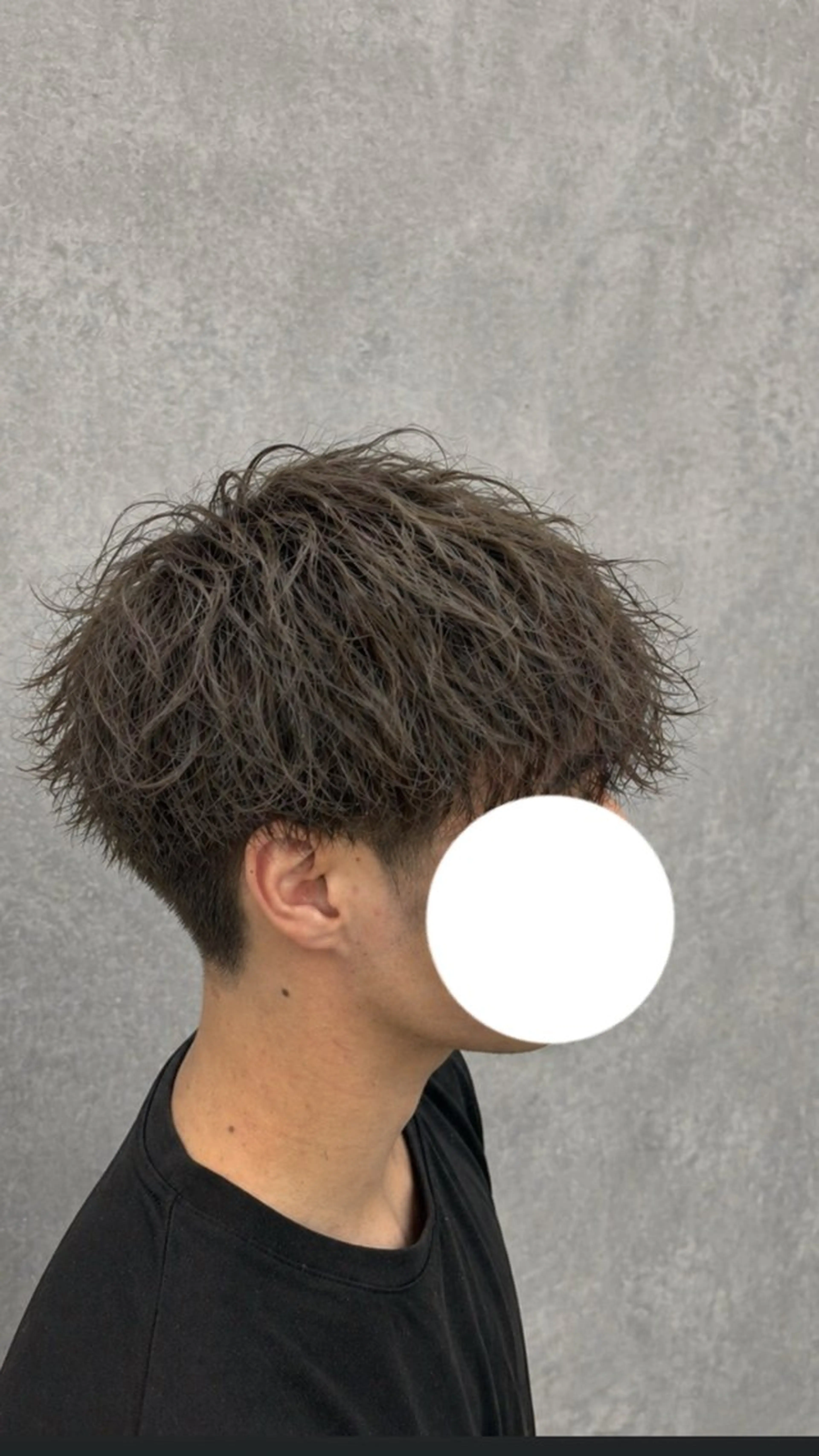 カラー メンズ マッシュ カット ヘアカラー y2k/ウルフ/ 個性派カラーkiraのヘアスタイル