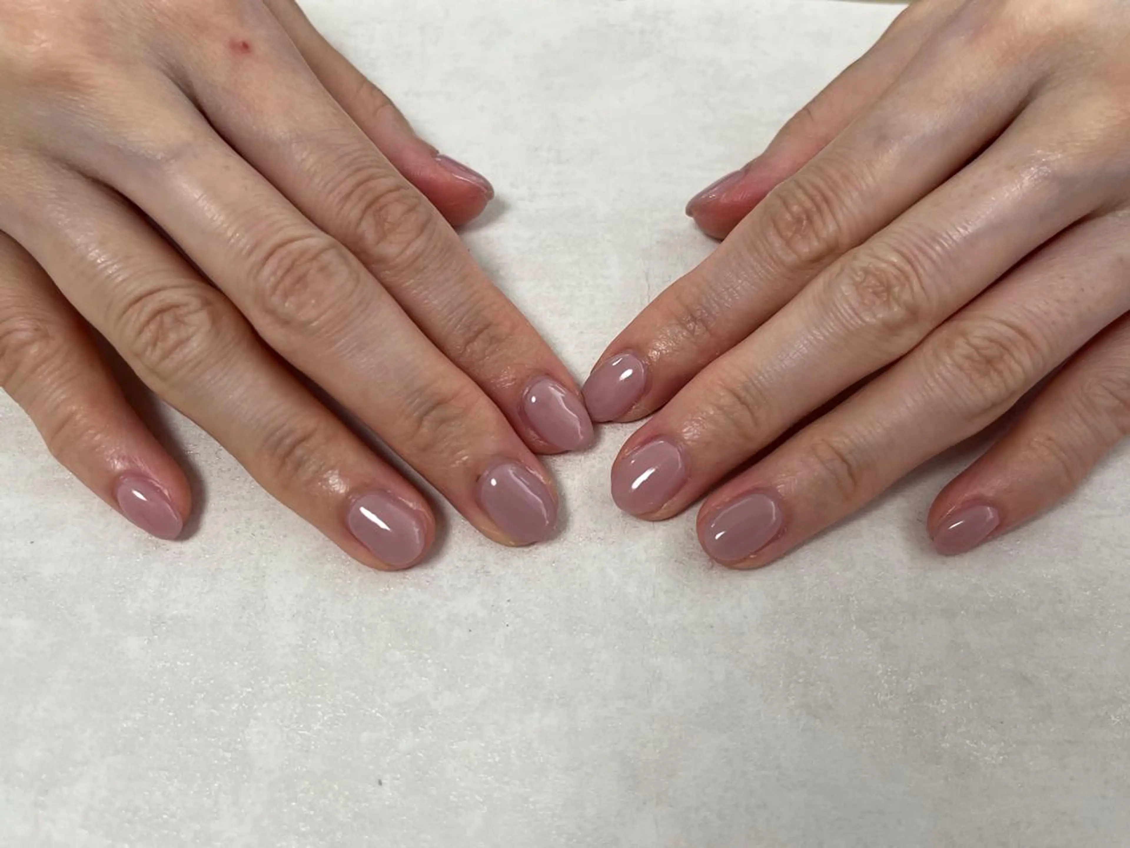 ネイル オーロラネイル フラワーネイル フットネイル フレンチネイル ジェルネイル mogunail &blowのネイルデザイン