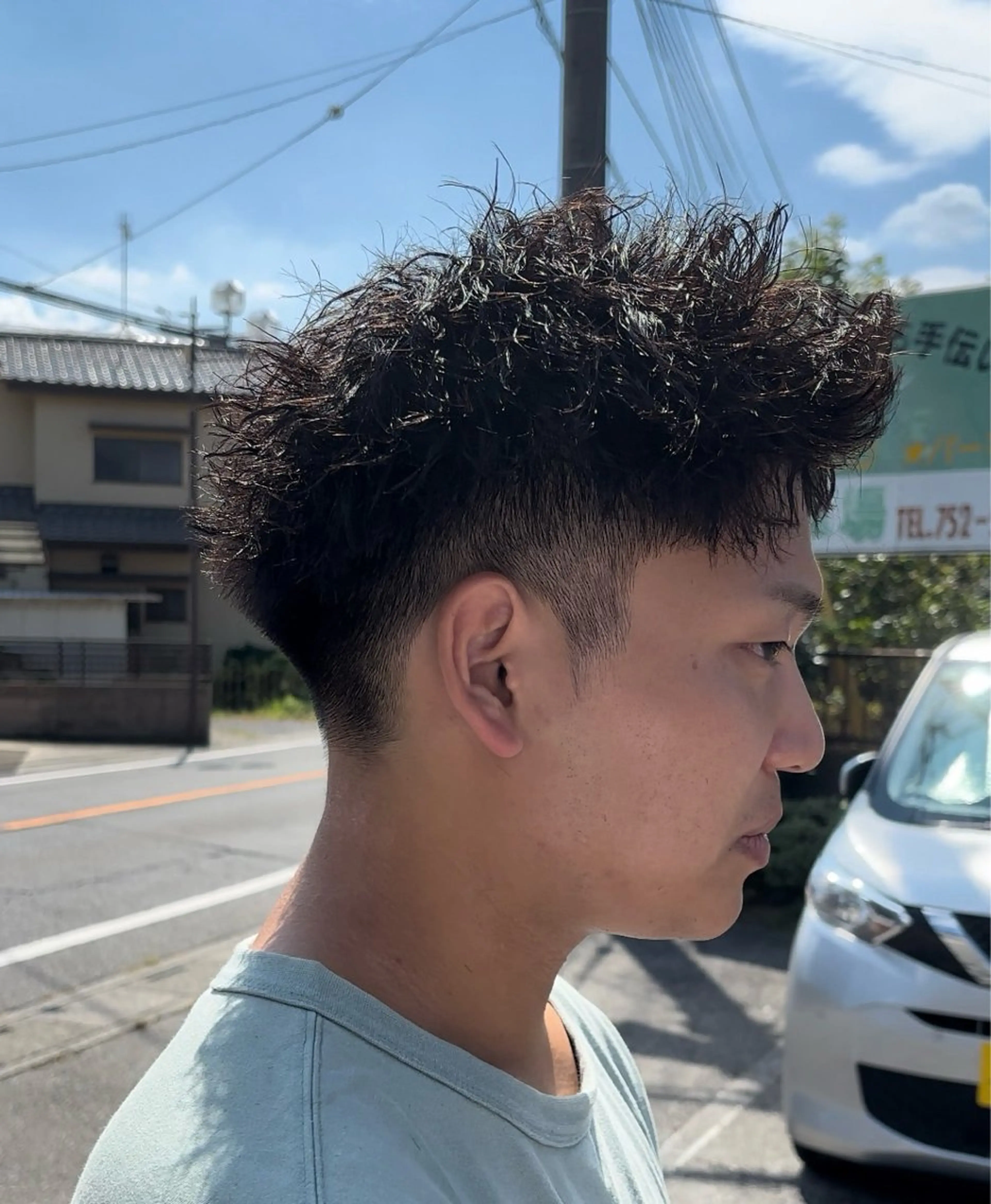 ショート パーマ メンズ 刈り上げ 波巻き/ツイスパ/ 短髪/鈴木俊也のヘアスタイル