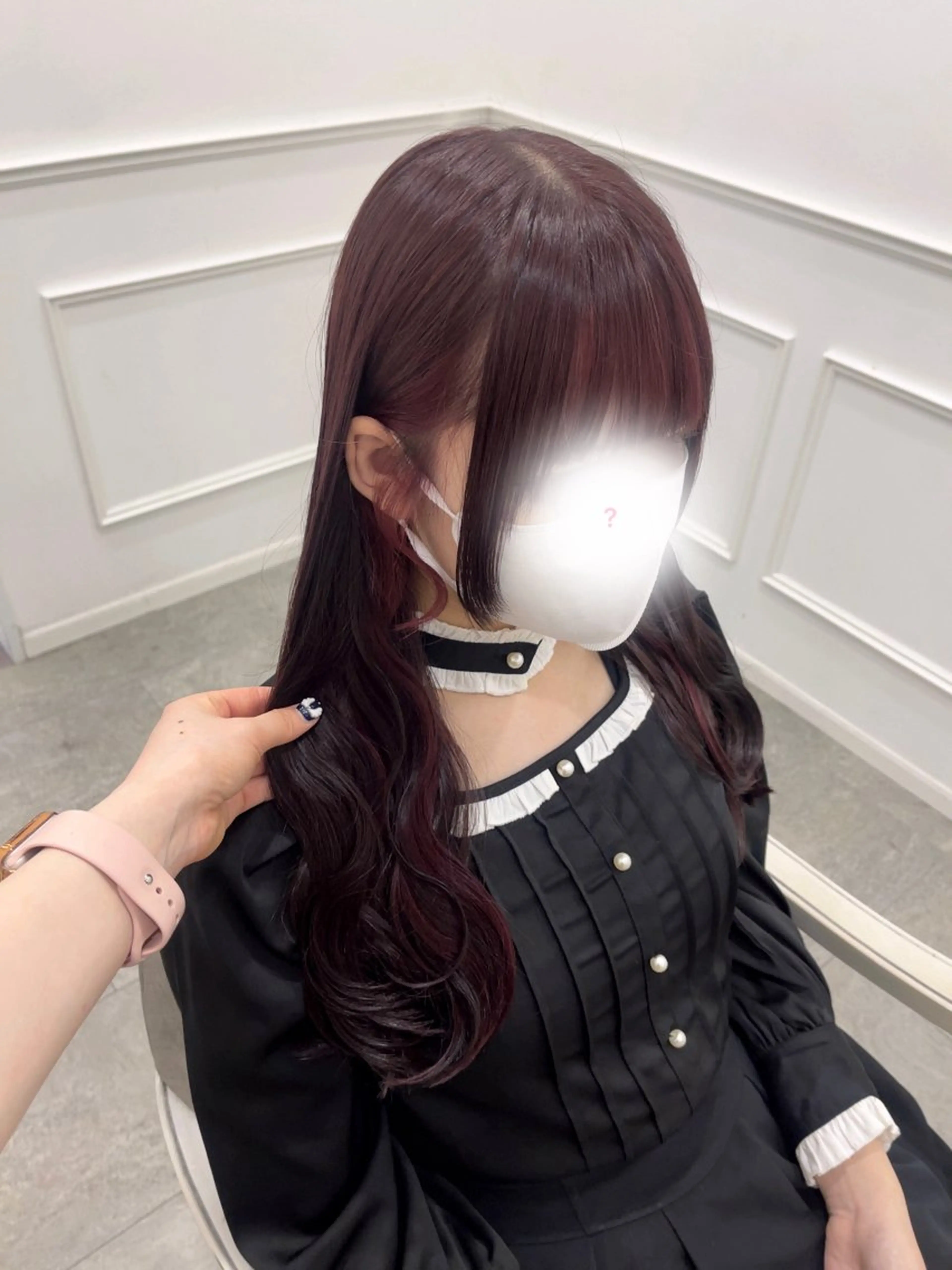 ロング カラー 新井 凪のヘアスタイル