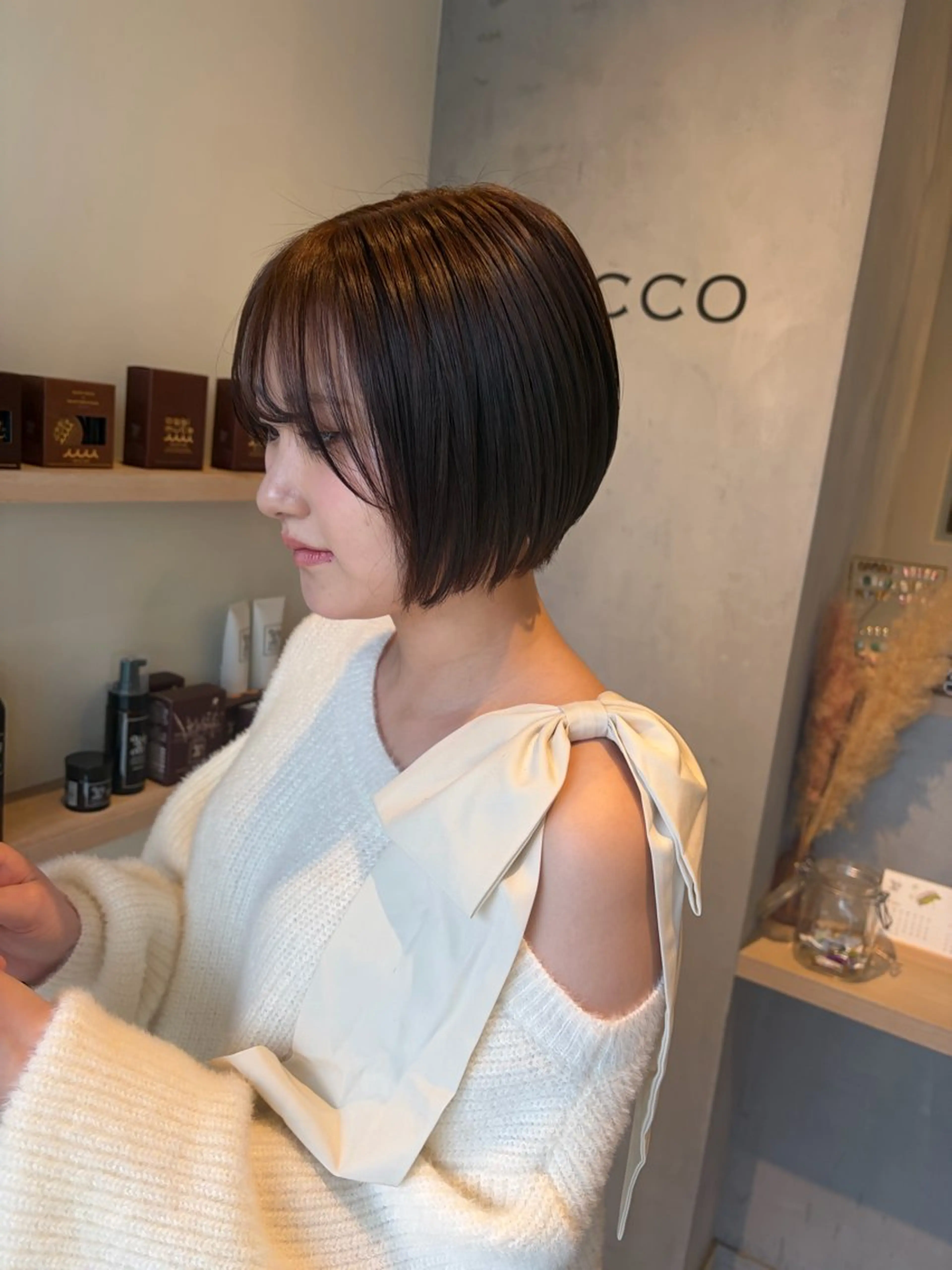 ショート カット アイナ ROCCOのヘアスタイル