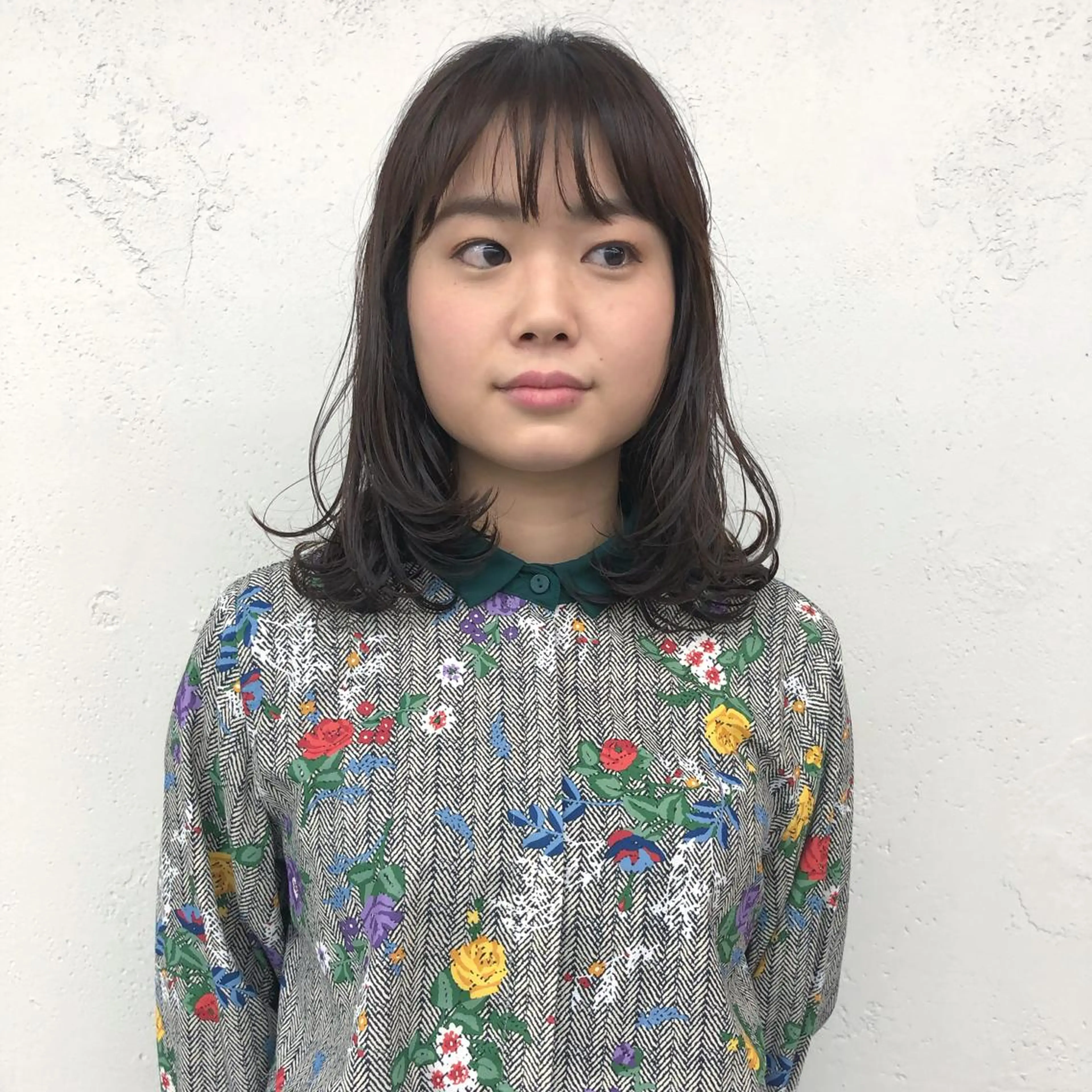 セミロング パーマ era shioriのヘアスタイル