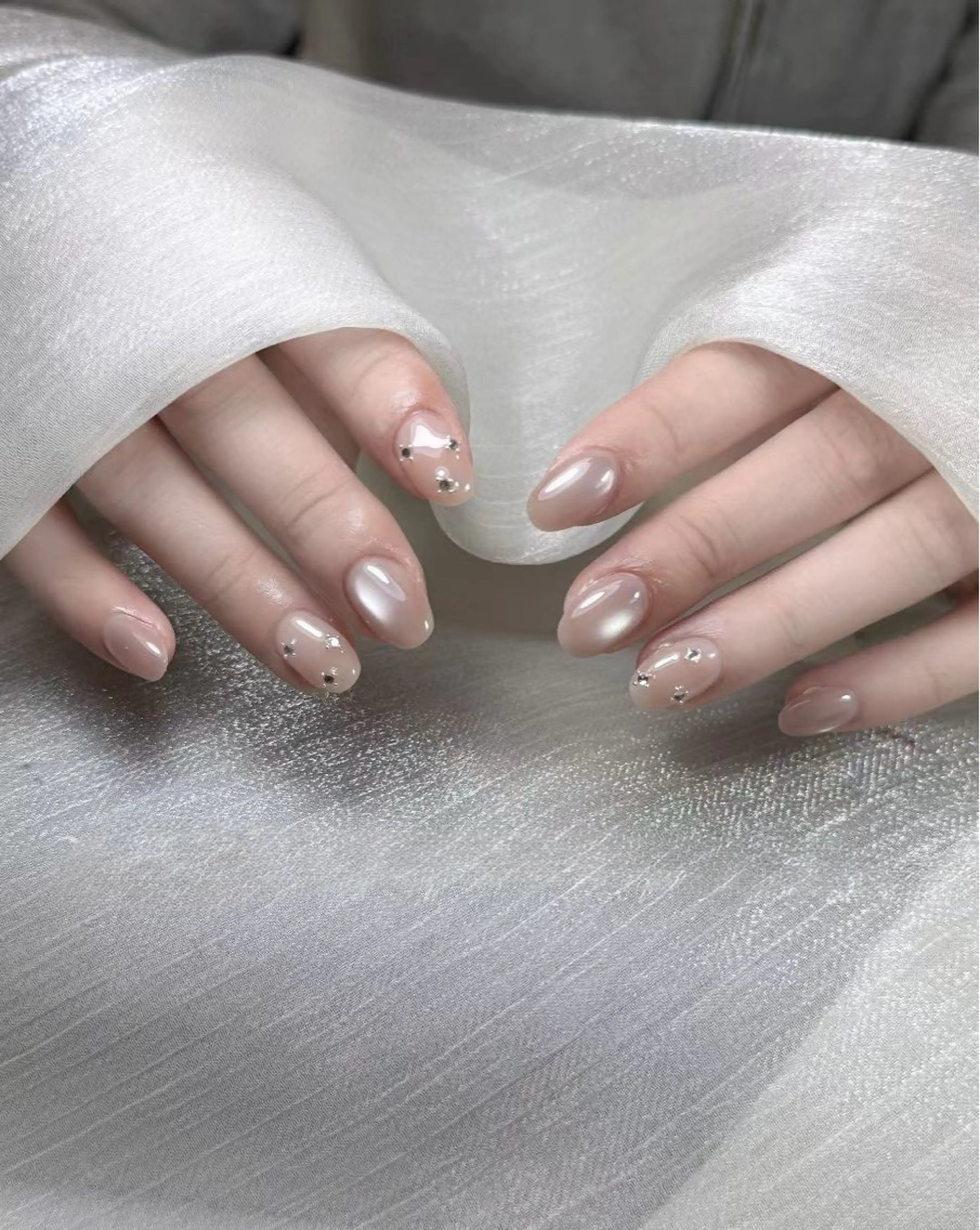 ネイル シンプルネイル ハンドネイル YUAN Nailのネイルデザイン