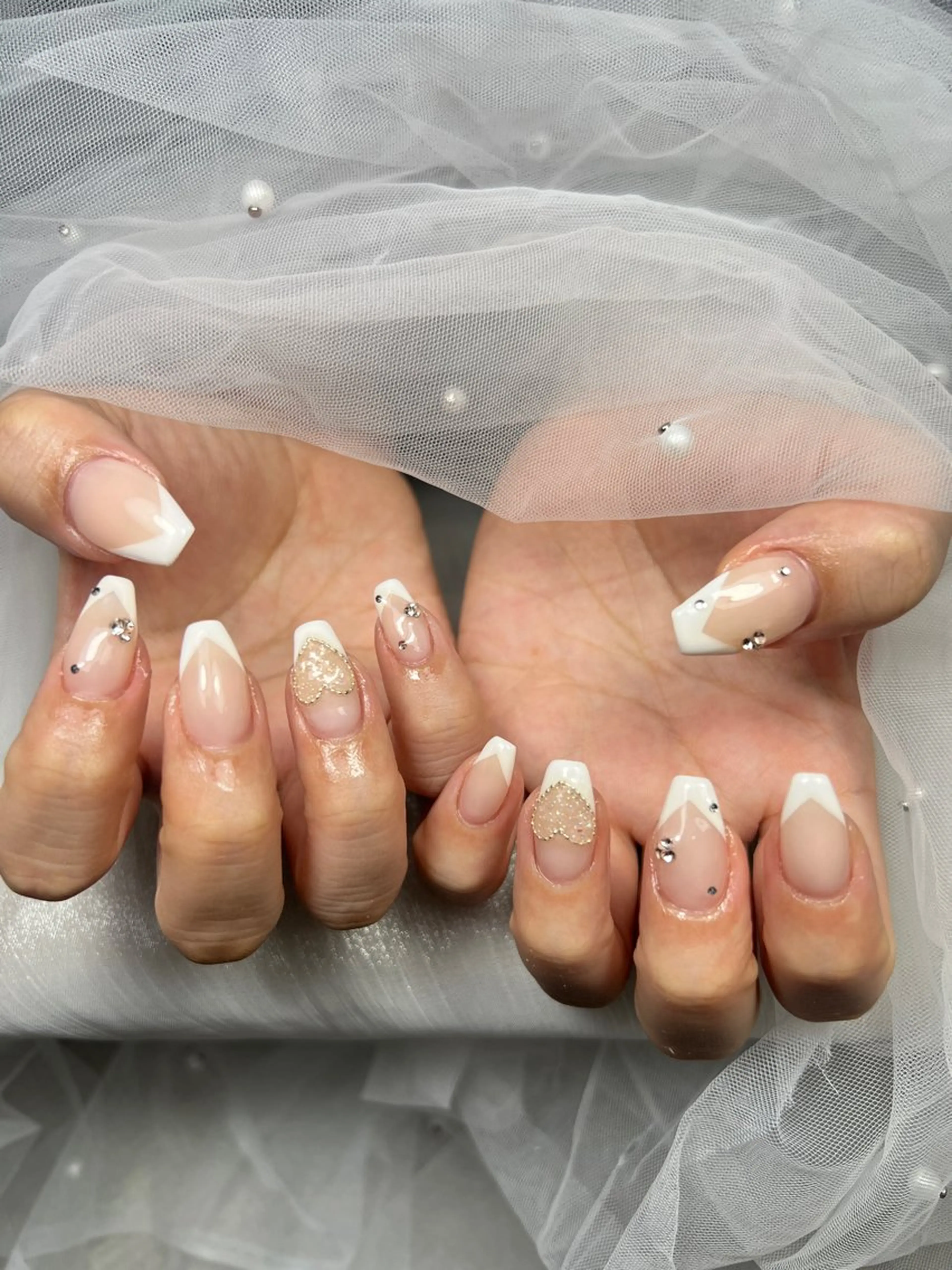 ネイル アートネイル オーロラネイル チークネイル 長さ出し フットネイル ハンドネイル フットネイル ハンドケア Noiranail_ studio川越西口のネイルデザイン