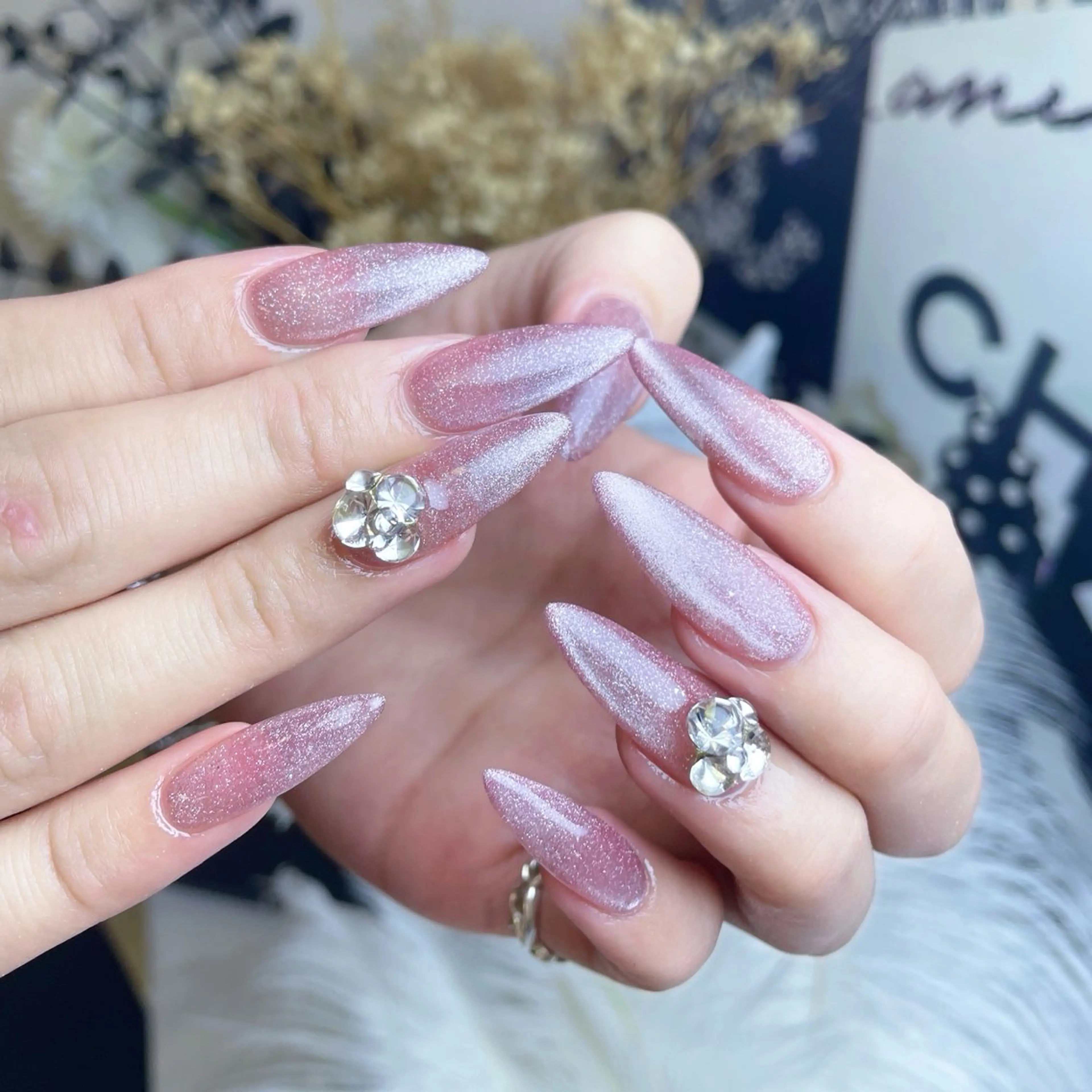 ネイル チークネイル クリアネイル フラッシュネイル ガーリー グラデーション ハンドネイル princess スカルプ専門店のネイルデザイン