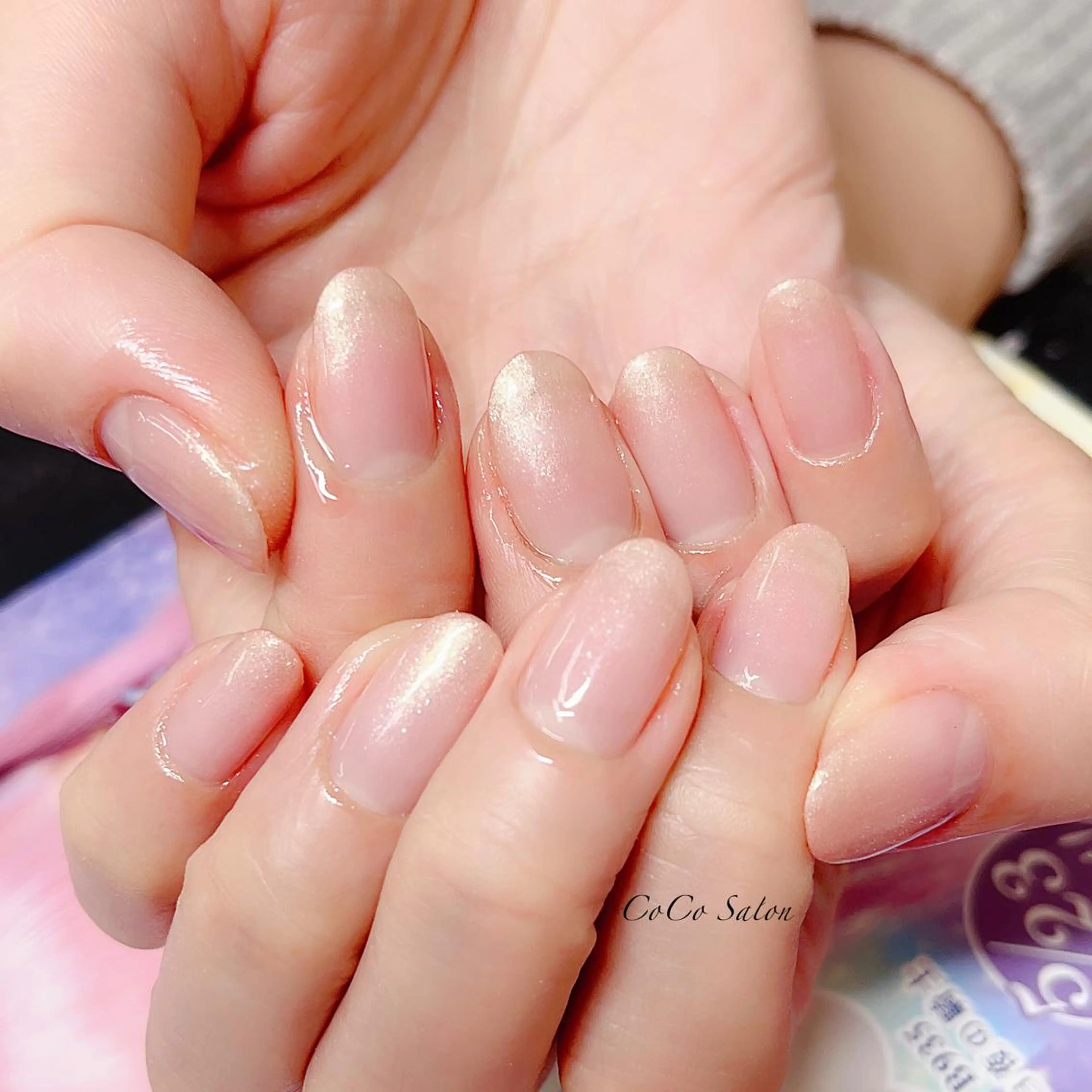 ネイル 長さ出し ジェルネイル グラデーション キラキラネイル 韓国ネイル CoCoSalon ネイル/まつ毛予約のネイルデザイン