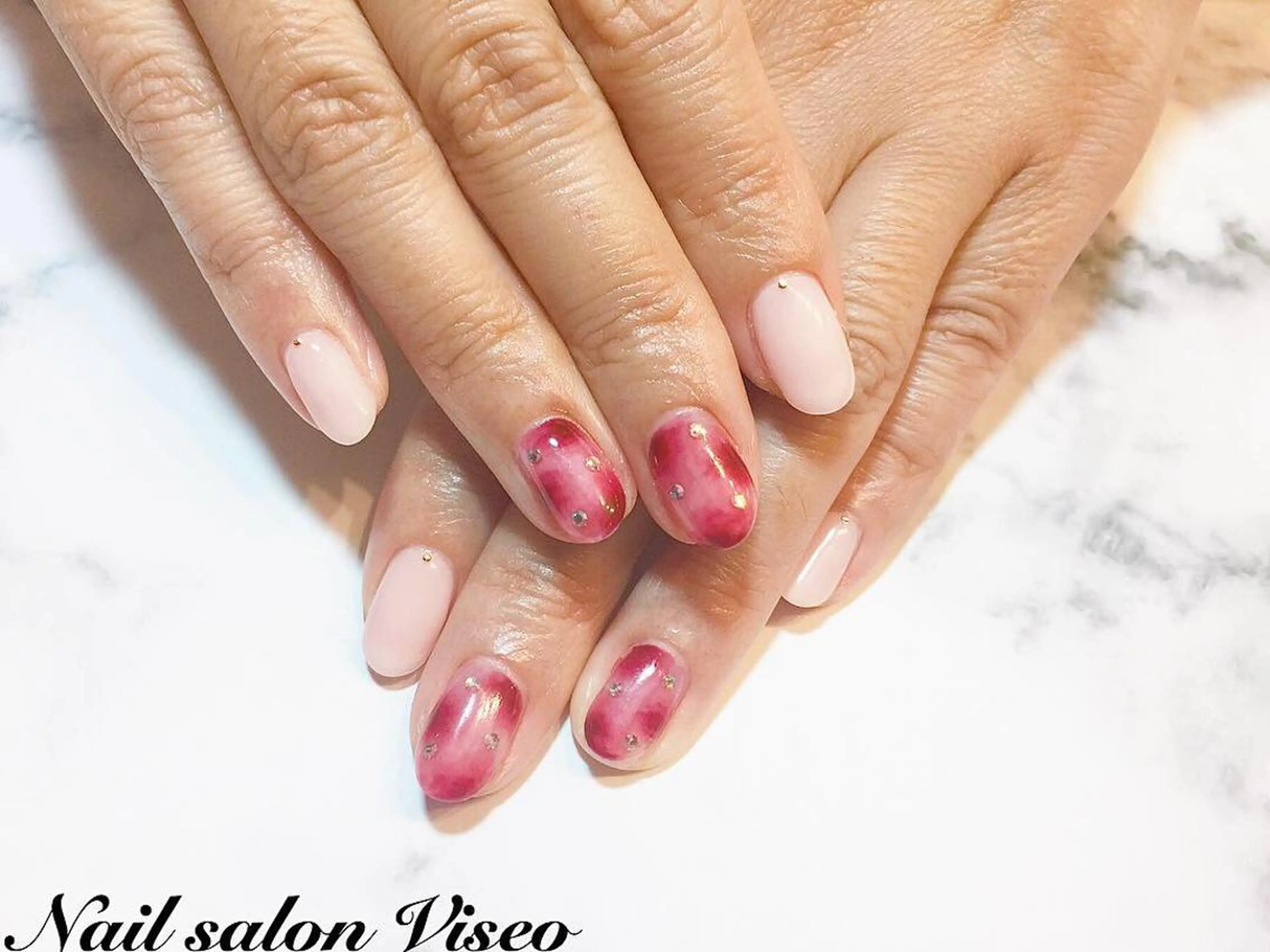 ネイル Viseo《6週間 長持ちパラジェル》のネイルデザイン