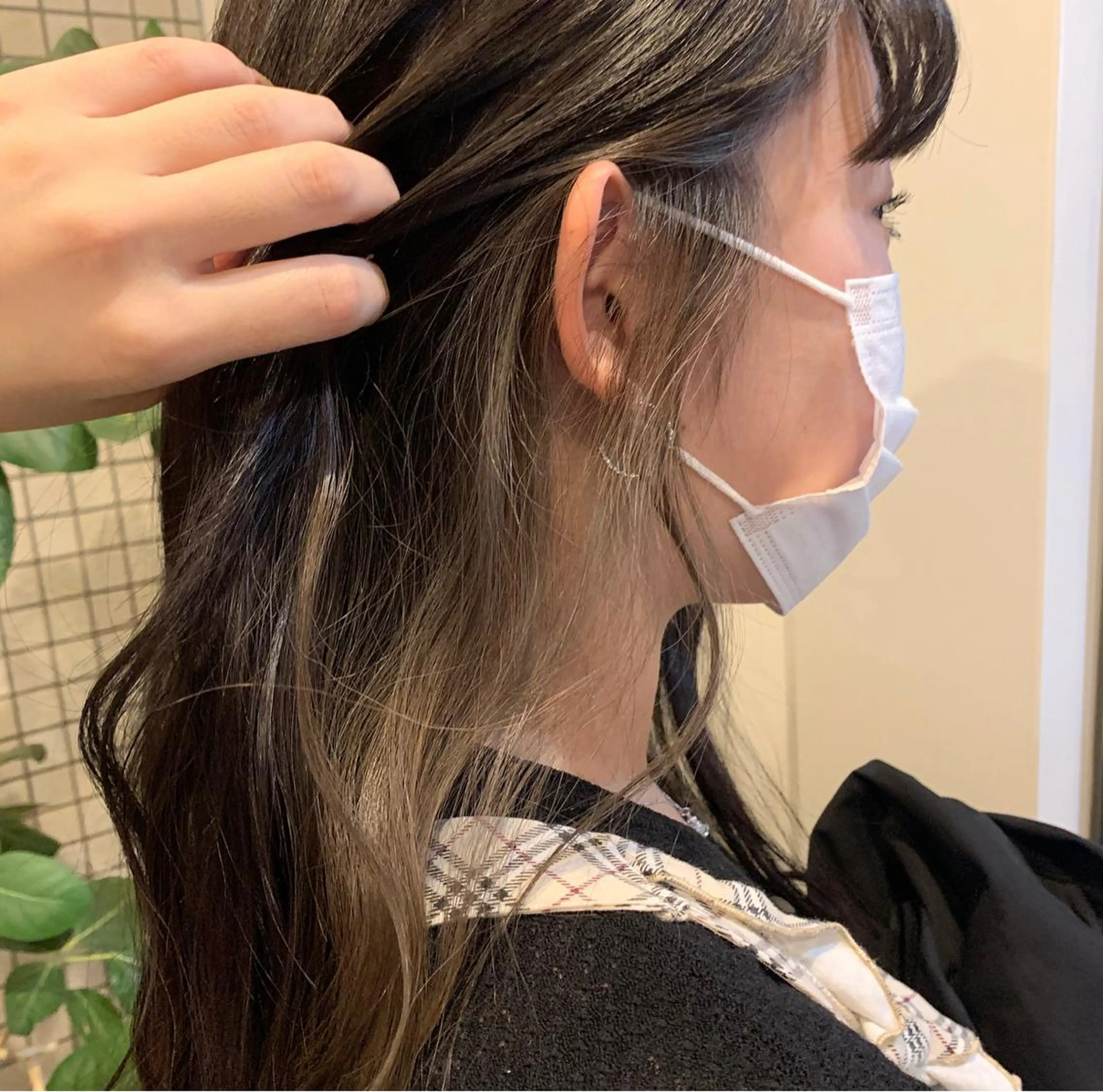 ロング カラー うえの ももねのヘアスタイル