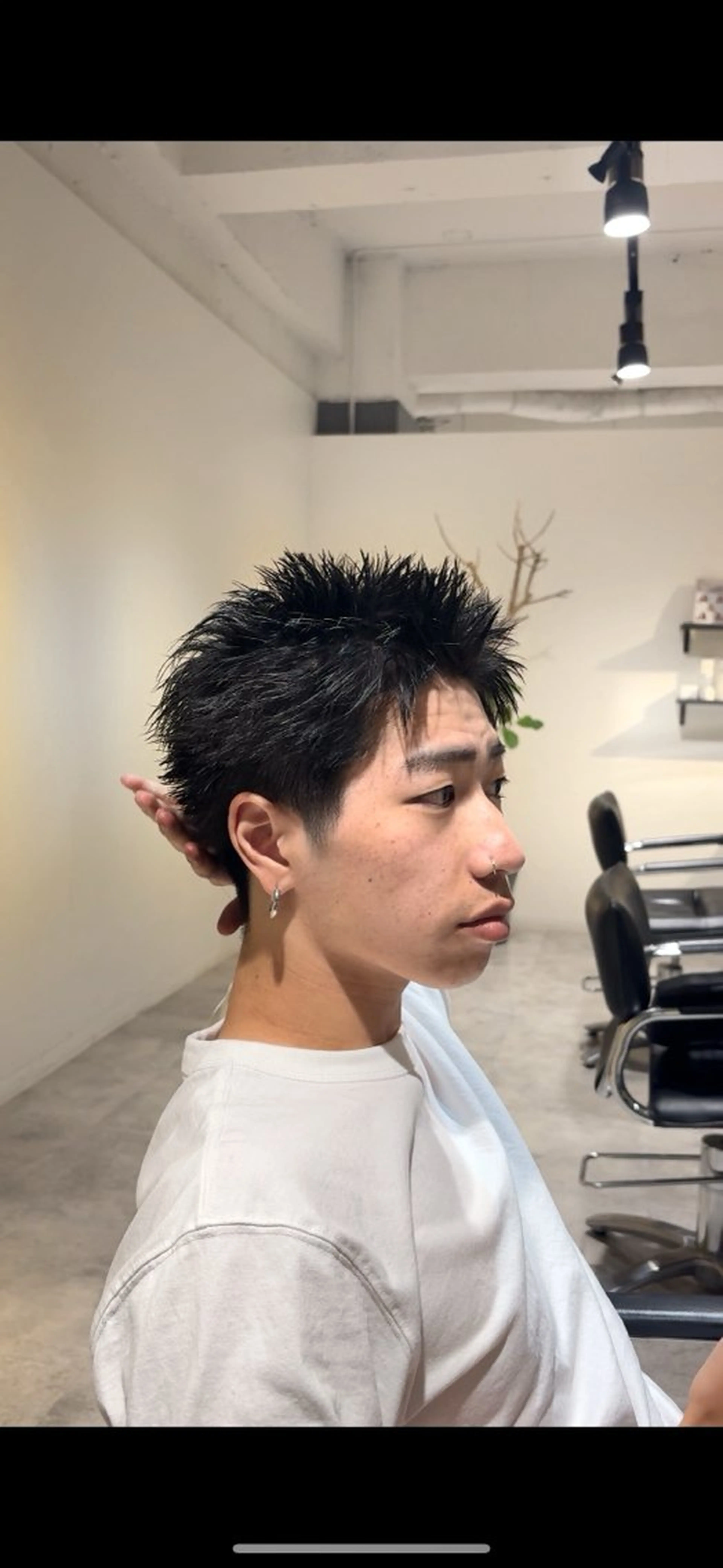 ショート 小岩 隆樹のヘアスタイル