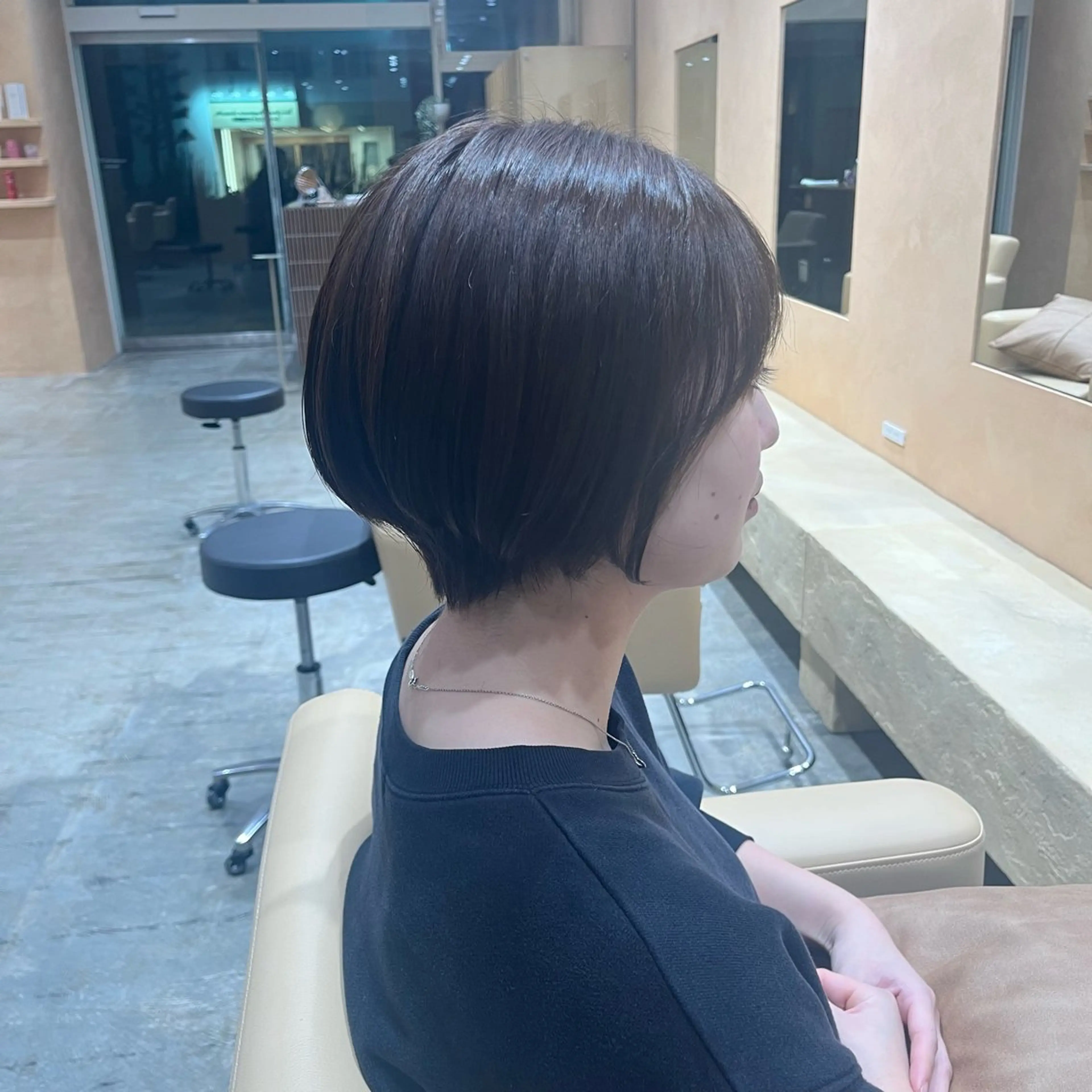 ショート くびれヘア ショートヘア レイヤー/ショート/ しだあつきのヘアスタイル
