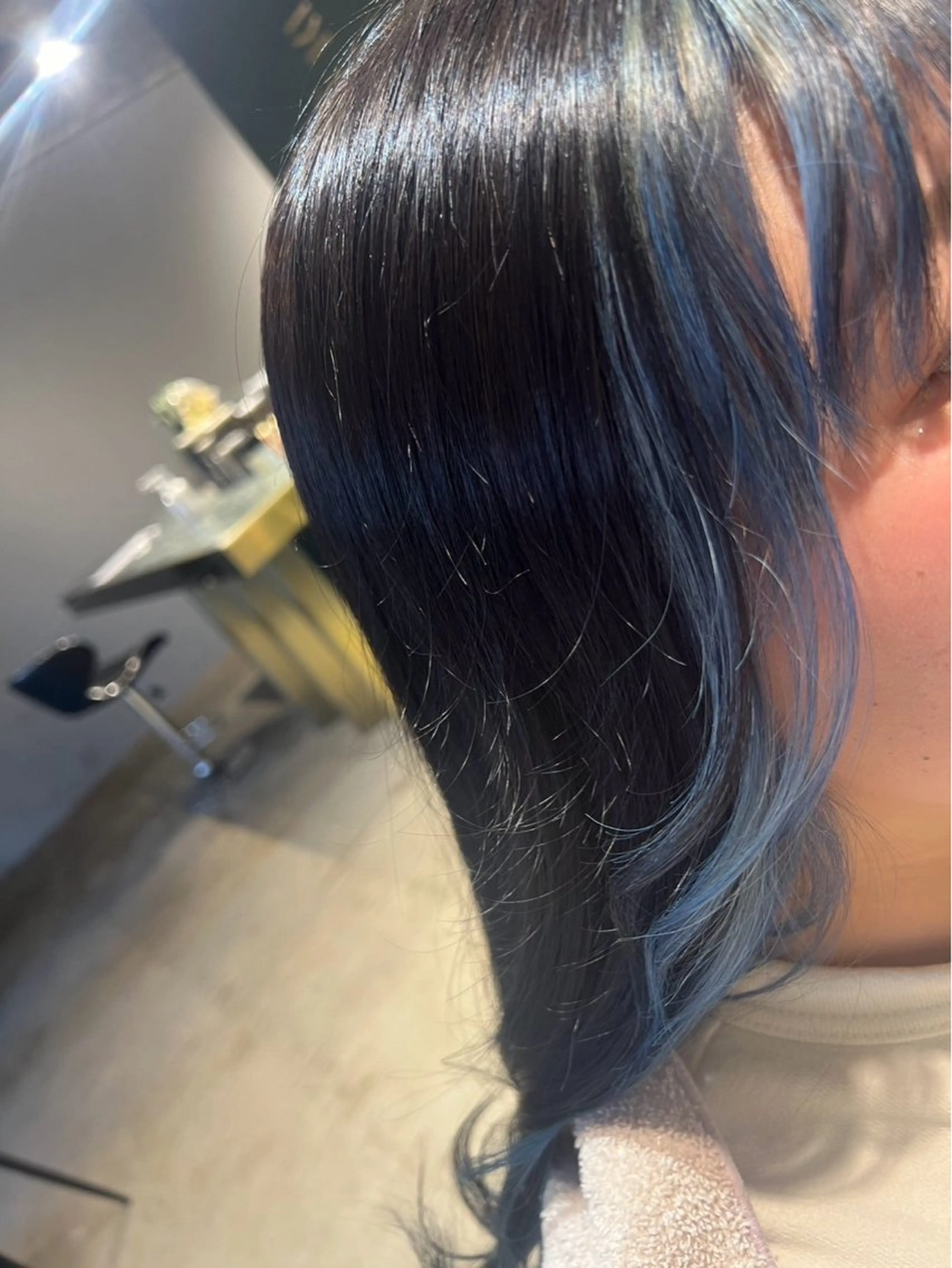 セミロング カラー ミストバング ブルーカラー  フェイスフレーミング 顔周りカット ヘアカラー トリートメント ヘッドスパ カラースペシャリスト しょう🧑🏼‍🎨のヘアスタイル