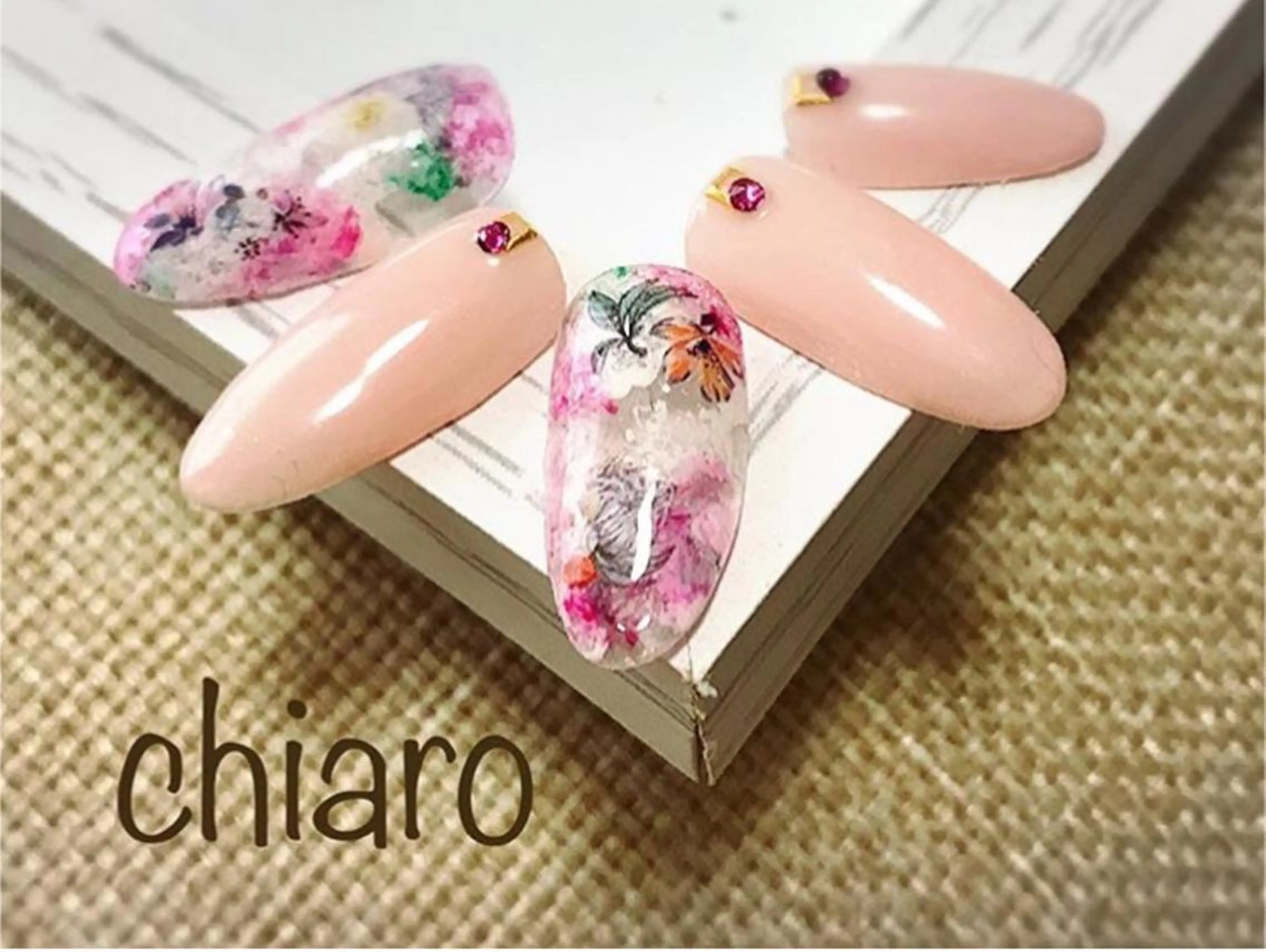 ネイル 神崎 千秋のネイルデザイン