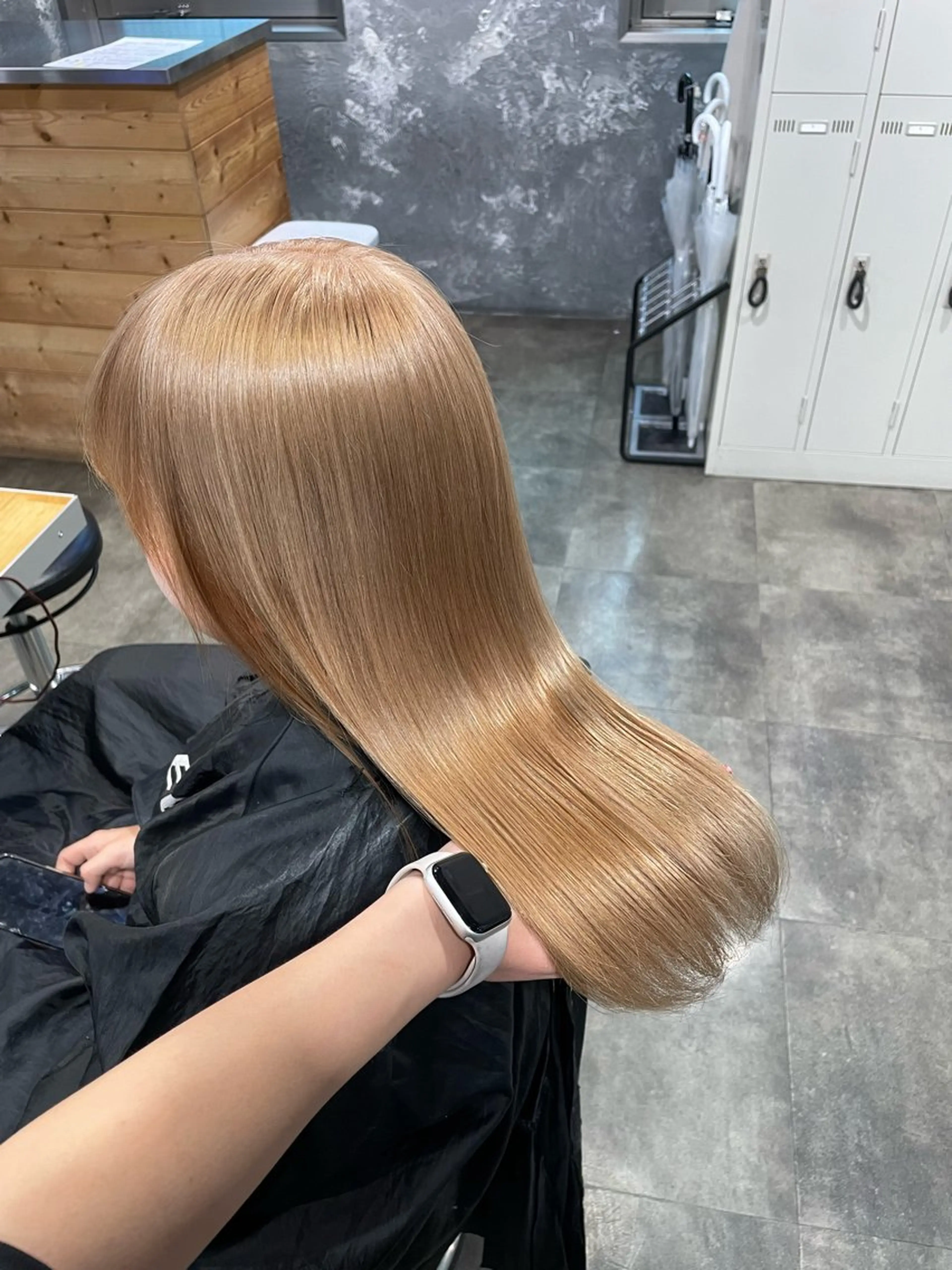 セミロング カラー ヘアカラー ハイトーン 横浜💞ミオのヘアスタイル