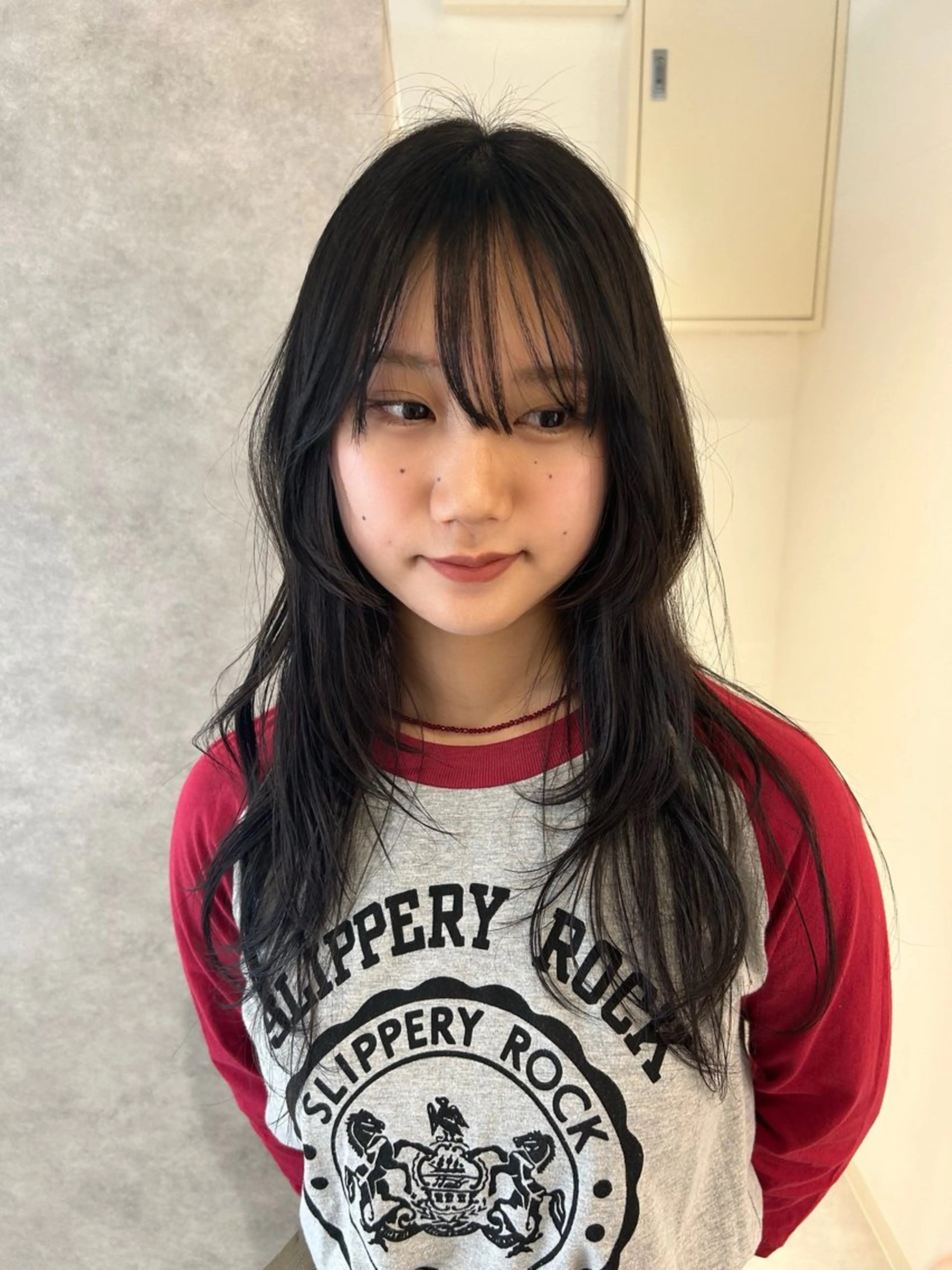 セミロング カラー Nana/透けカラー ×似合わせカットのヘアスタイル