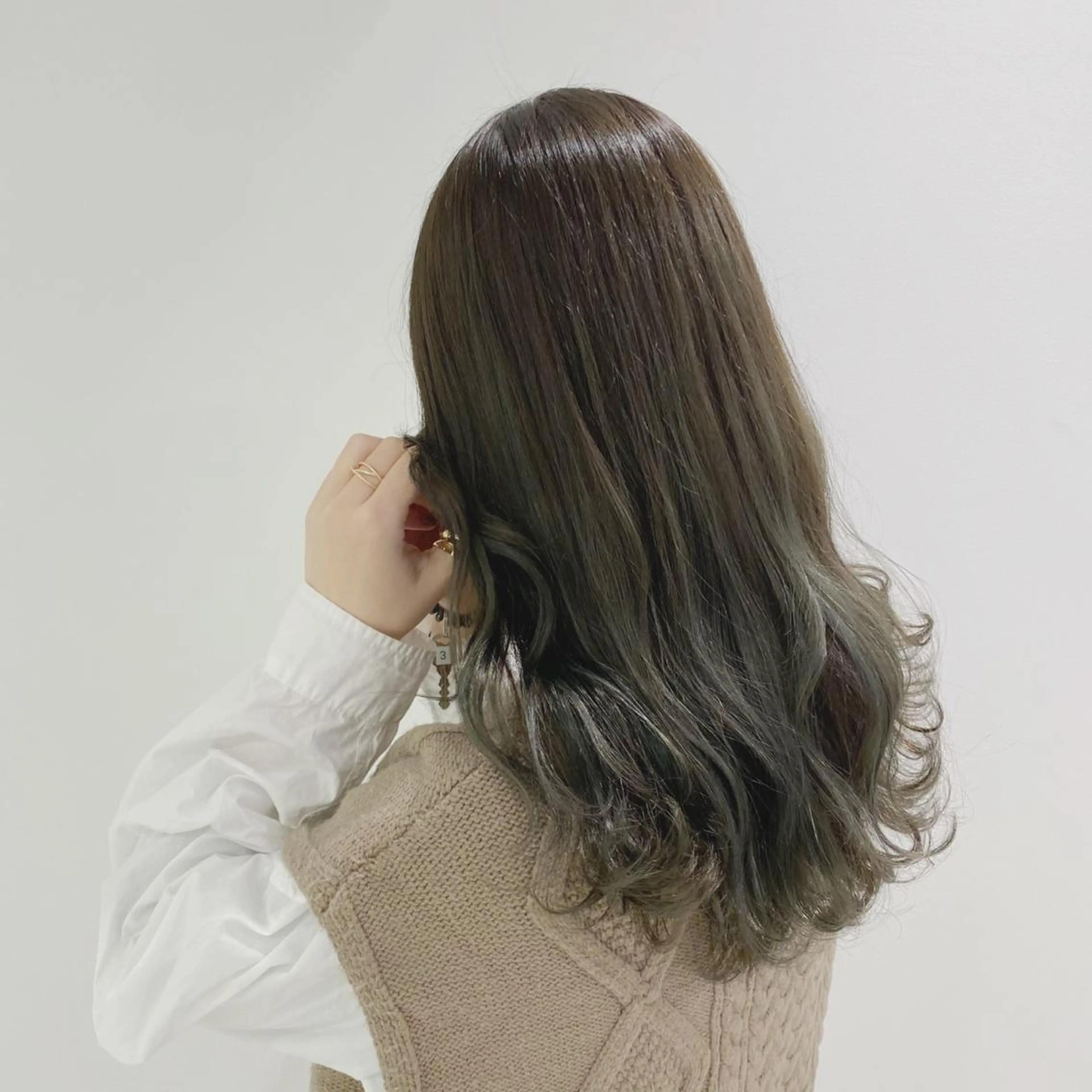 ロング カラー *モデル募集🤍横浜 透明感カラー🫧のヘアスタイル