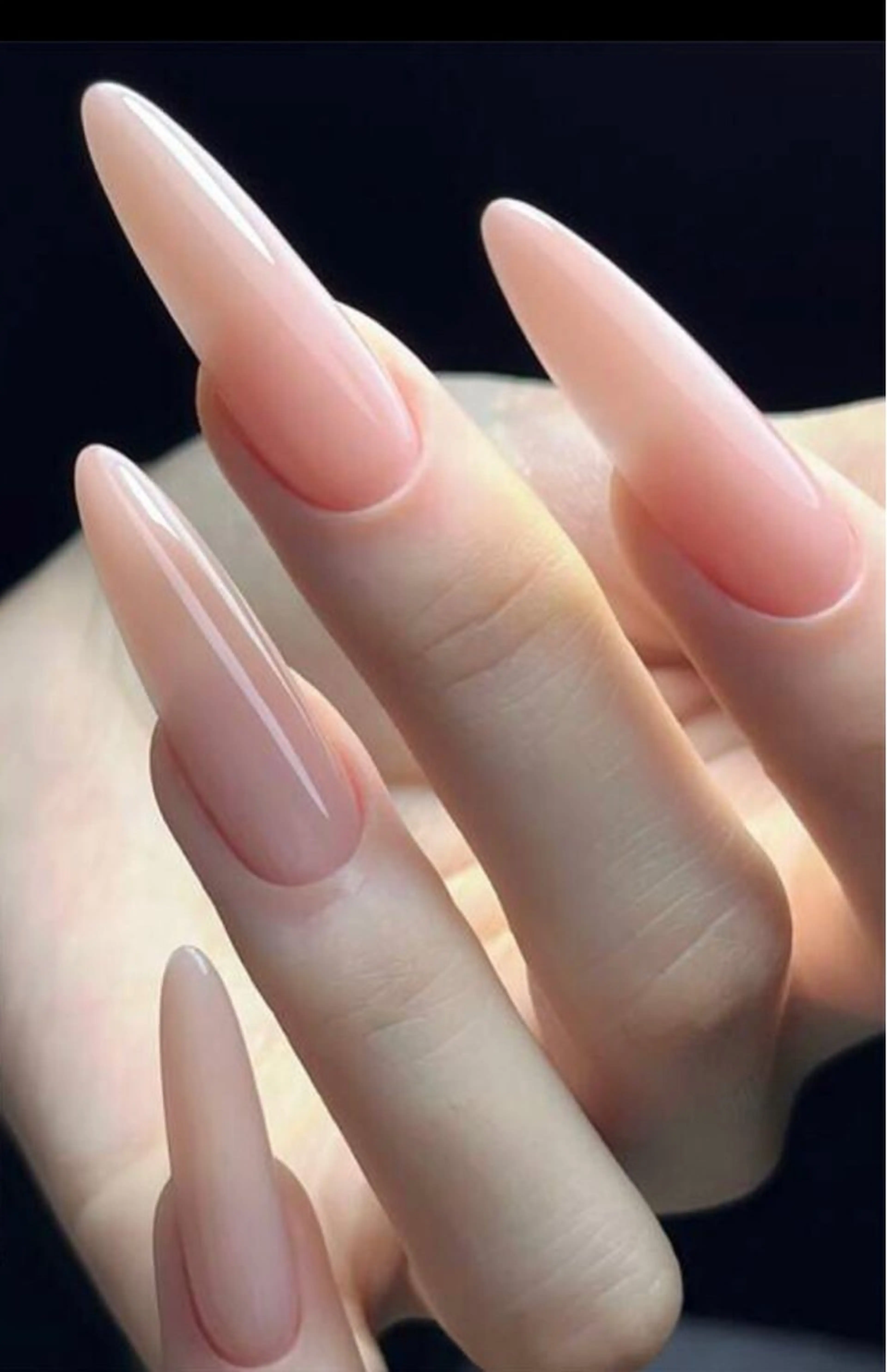 ネイル ハンドネイル ゲン レイカのネイルデザイン