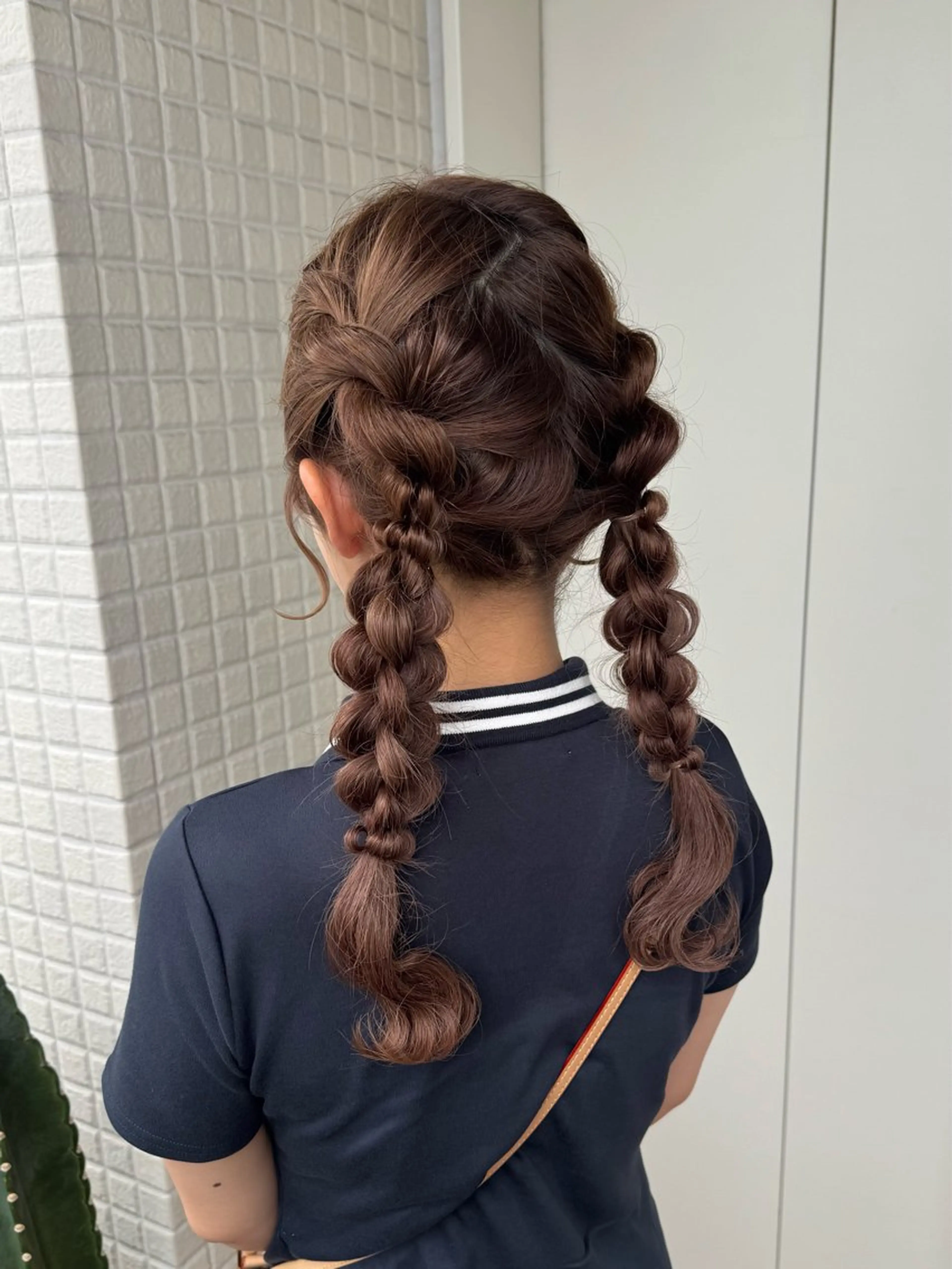 ロング ヘアアレンジ ヘアセット 美髪縮毛矯正/暖色 カラー/ヘアメのヘアスタイル
