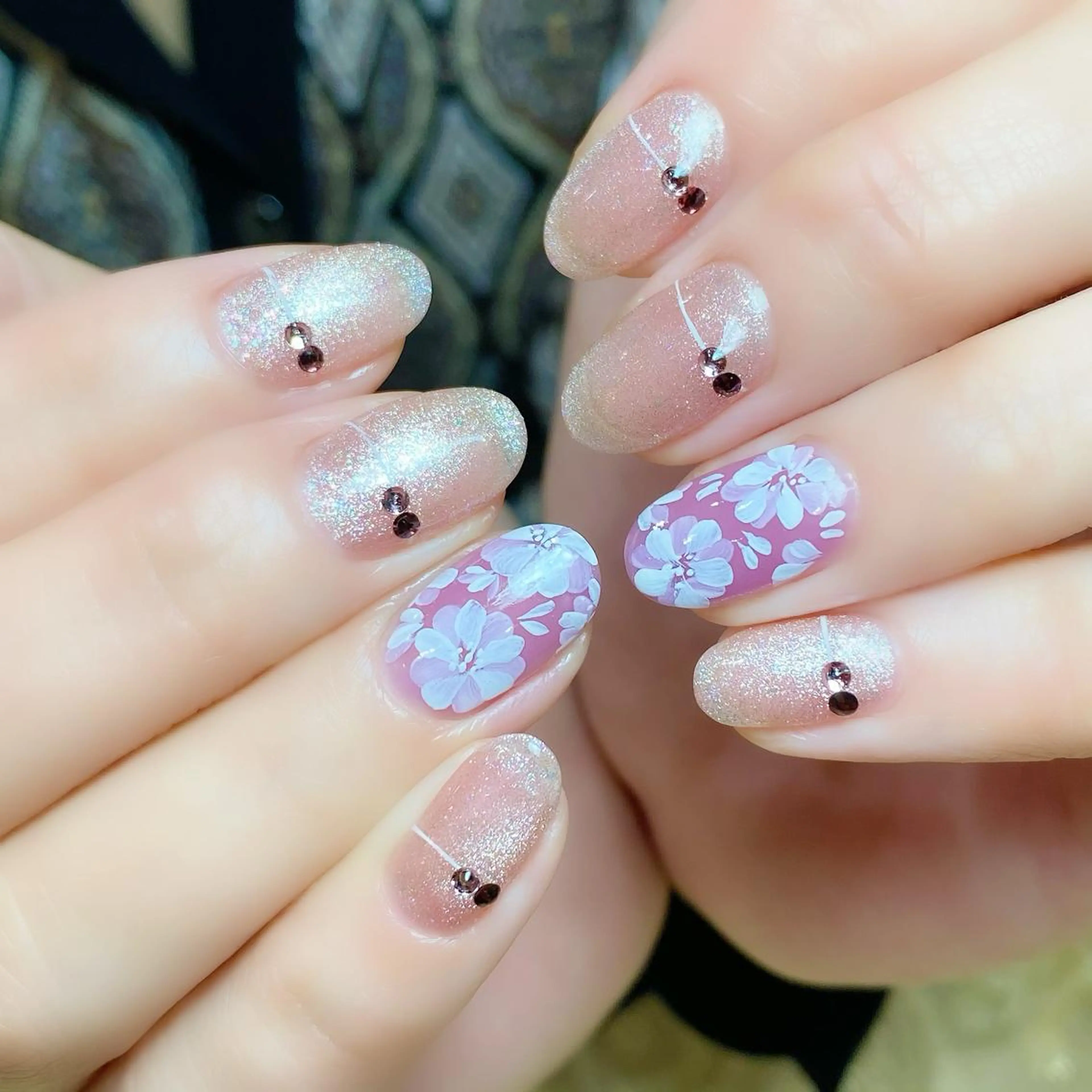 ミディアム カラー ネイル éclat エクラのネイルデザイン