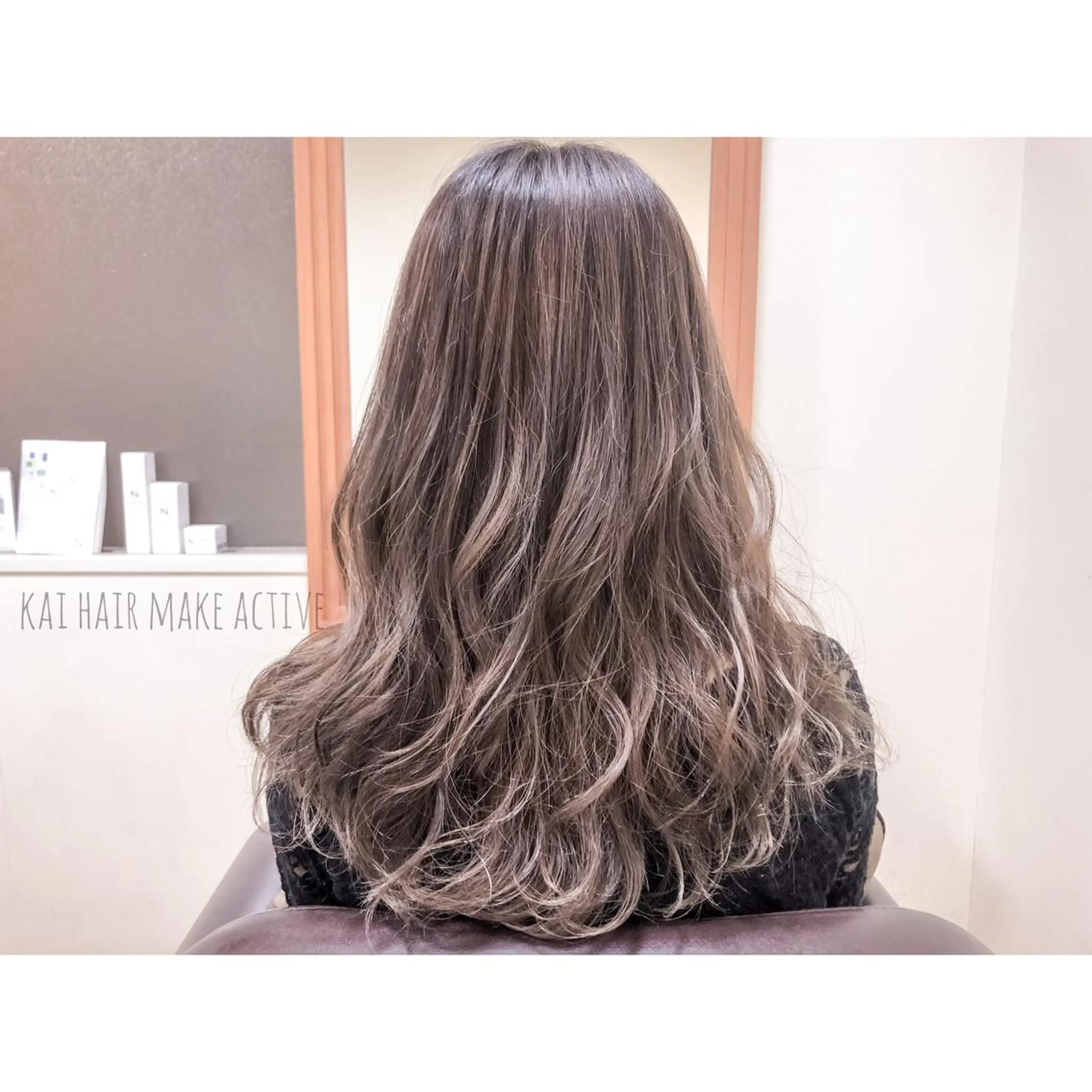 ロング カラー グレージュ ハイライトカラー ラベンダーカラー ハイライト ヘアカラー トリートメント 坂東 秀幸のヘアスタイル