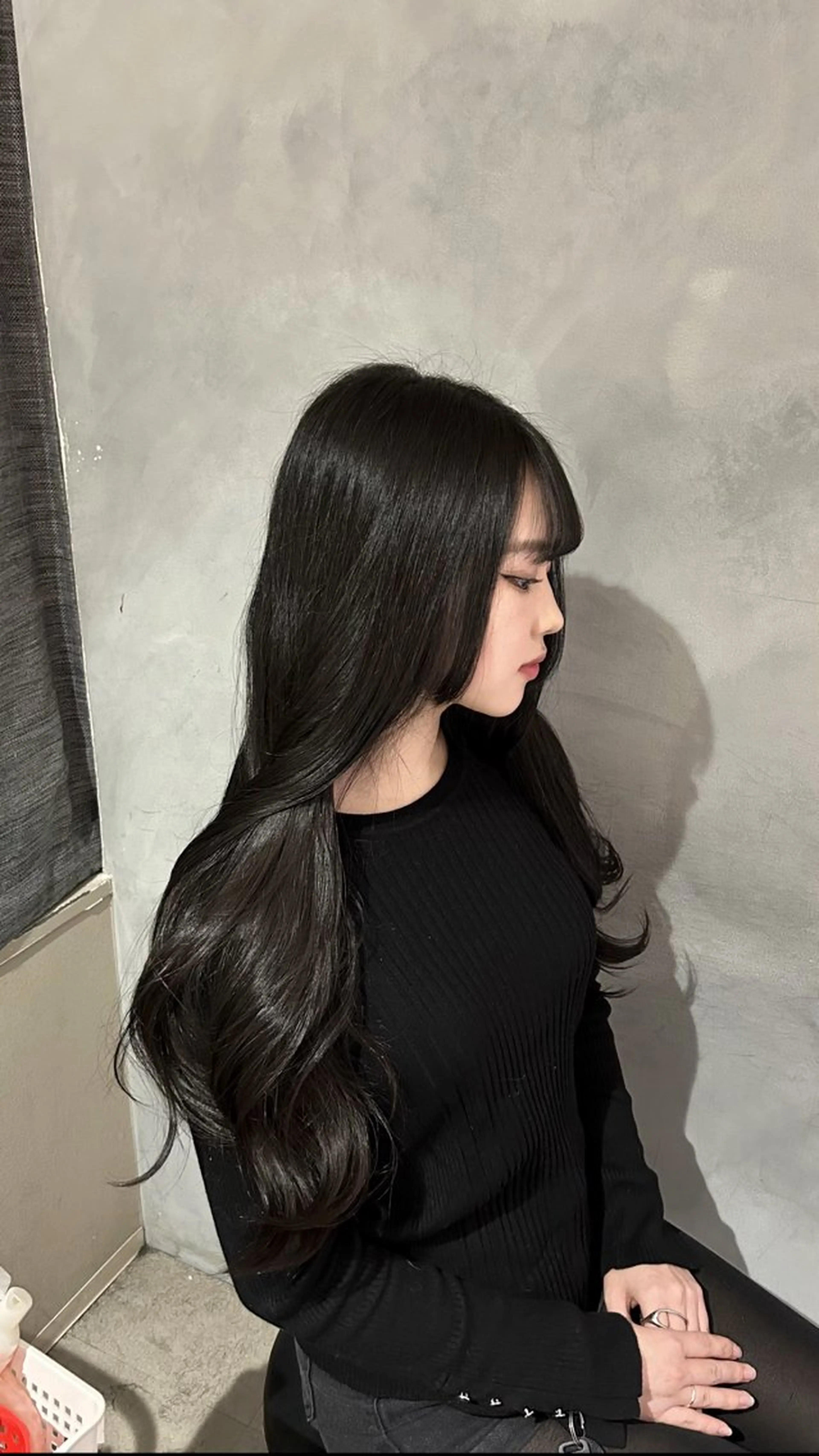 ロング 谷 亜澄のヘアスタイル