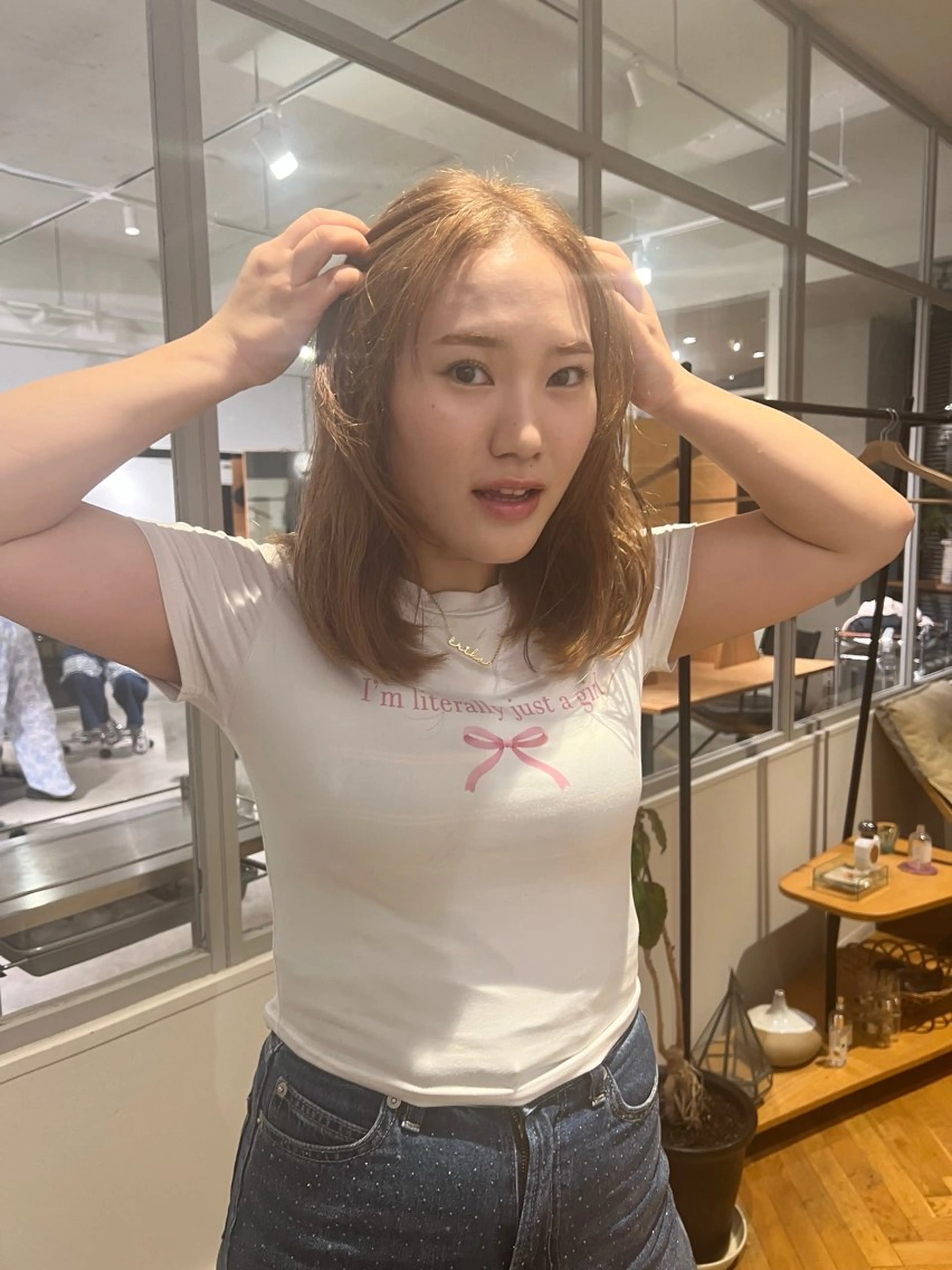 カラー ベージュカラー ブリーチ 南部 綾音のヘアスタイル