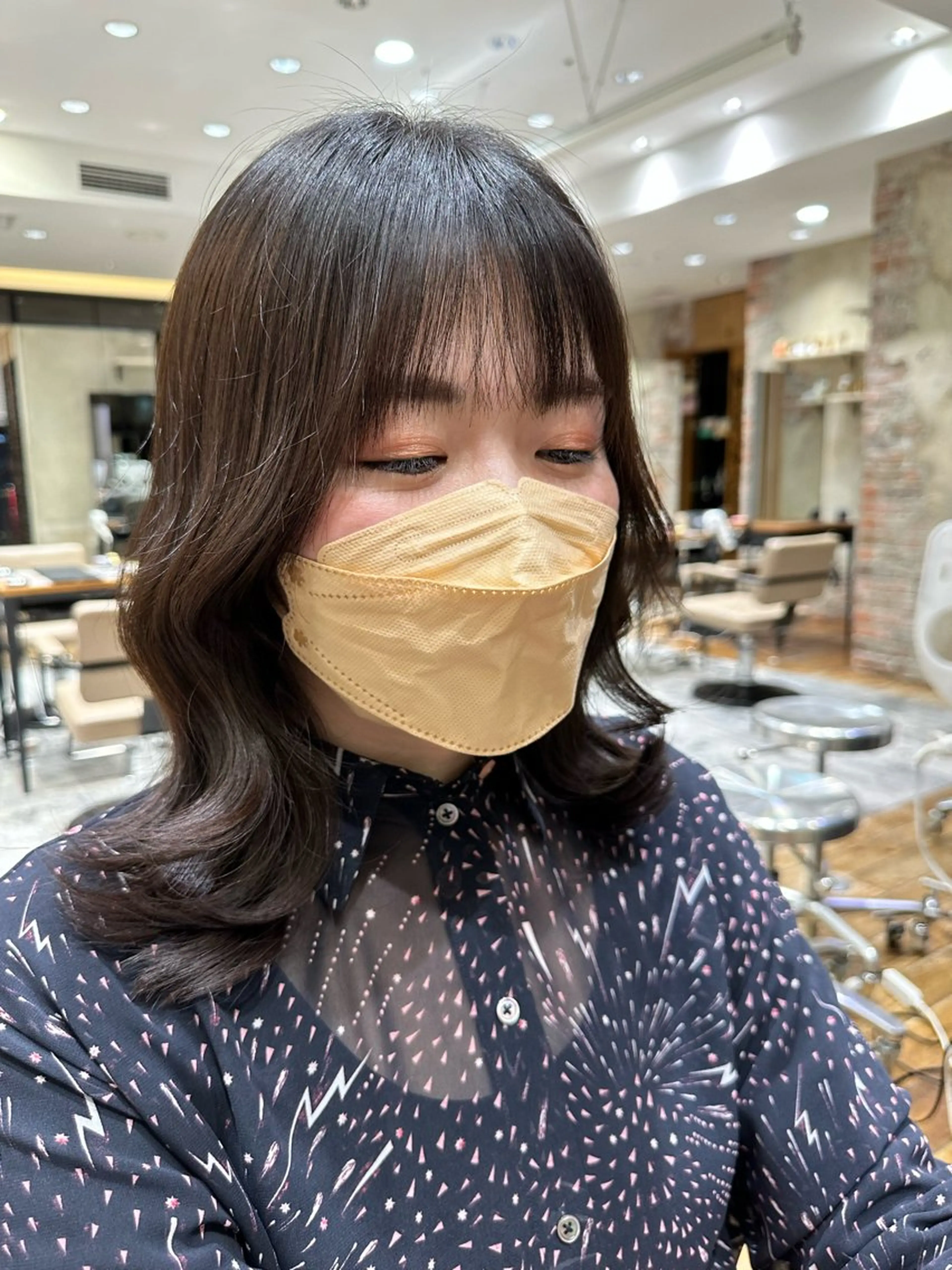 セミロング 💎レイヤー/韓国 💎石戸谷のヘアスタイル