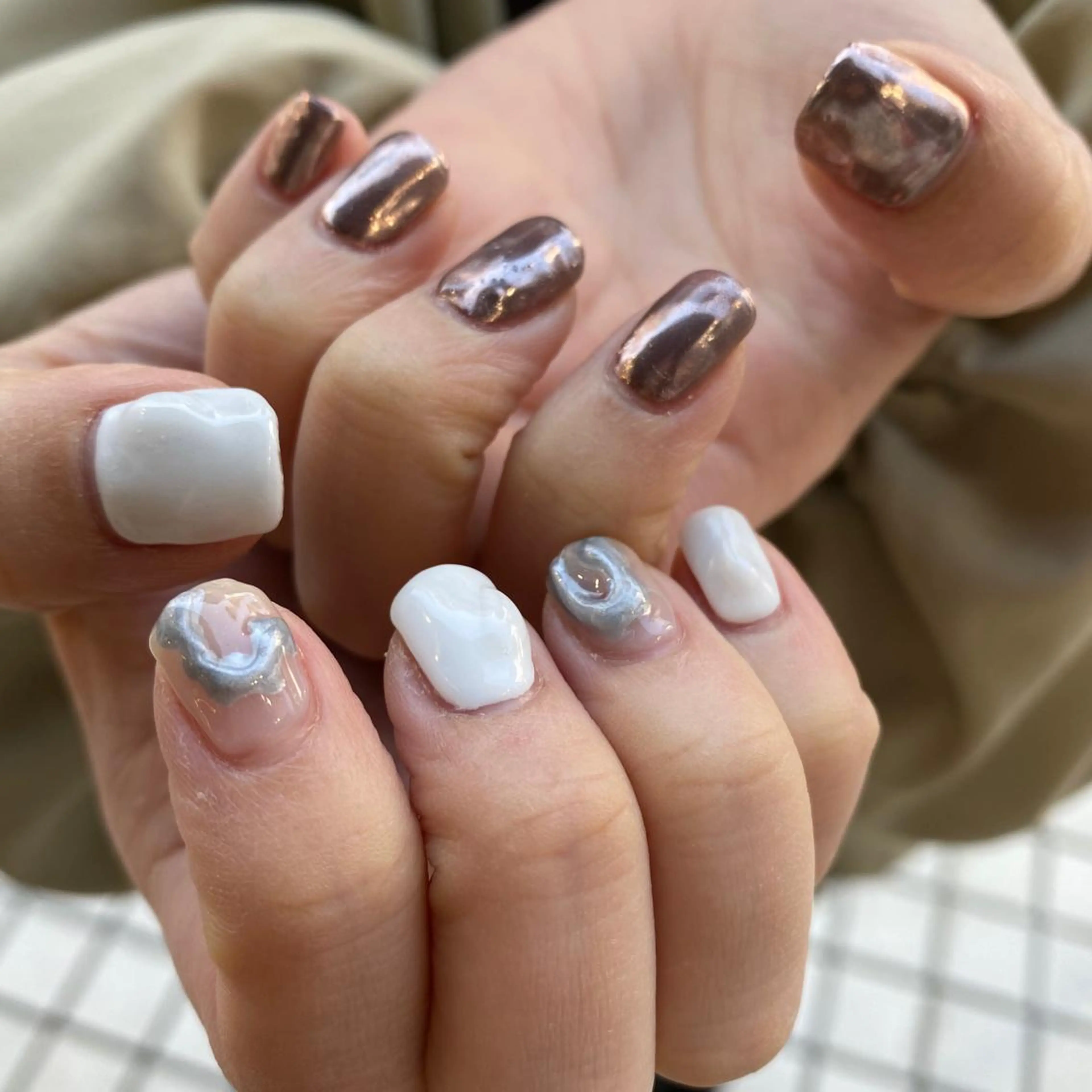 ネイル ブラウン ピンク ハンドネイル 似合わせ提案サラ艶♡ 彩華のヘアスタイル