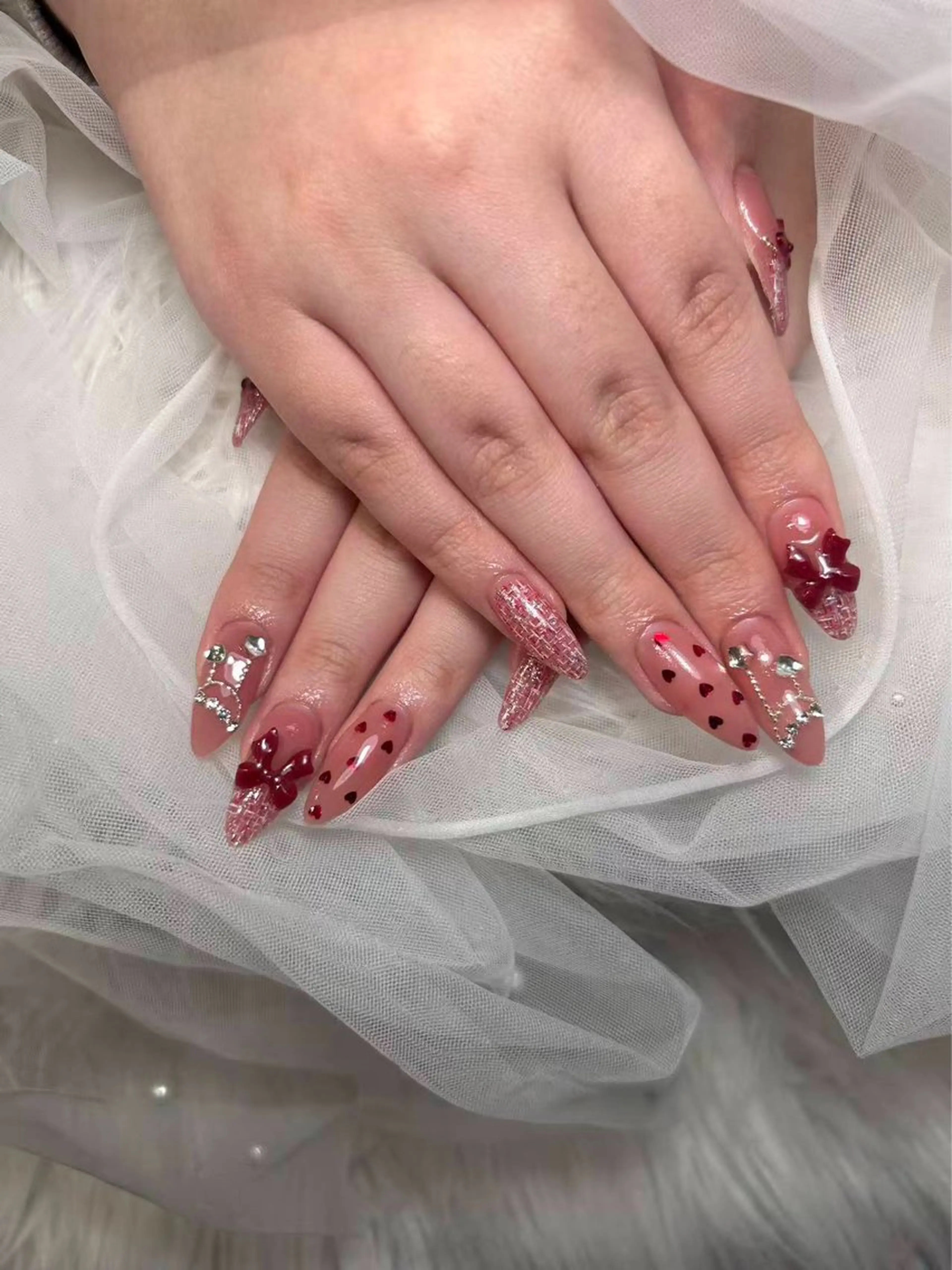 ネイル ハンドネイル 🌈 Laule'aのネイルデザイン