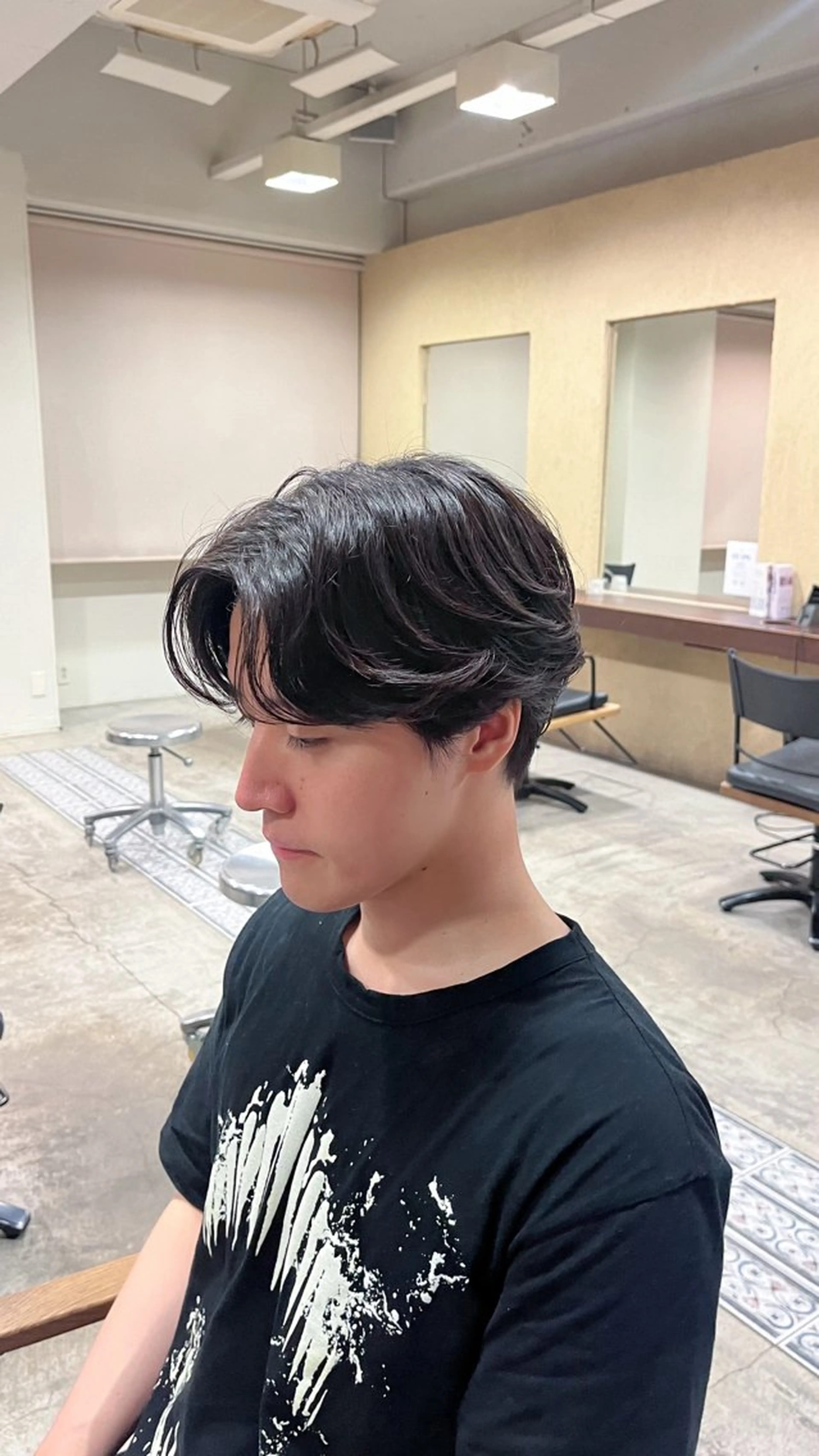 パーマ メンズ センターパート メンズパーマ ニュアンスパーマ 田中 鈴乃／ボブレイヤーのヘアスタイル