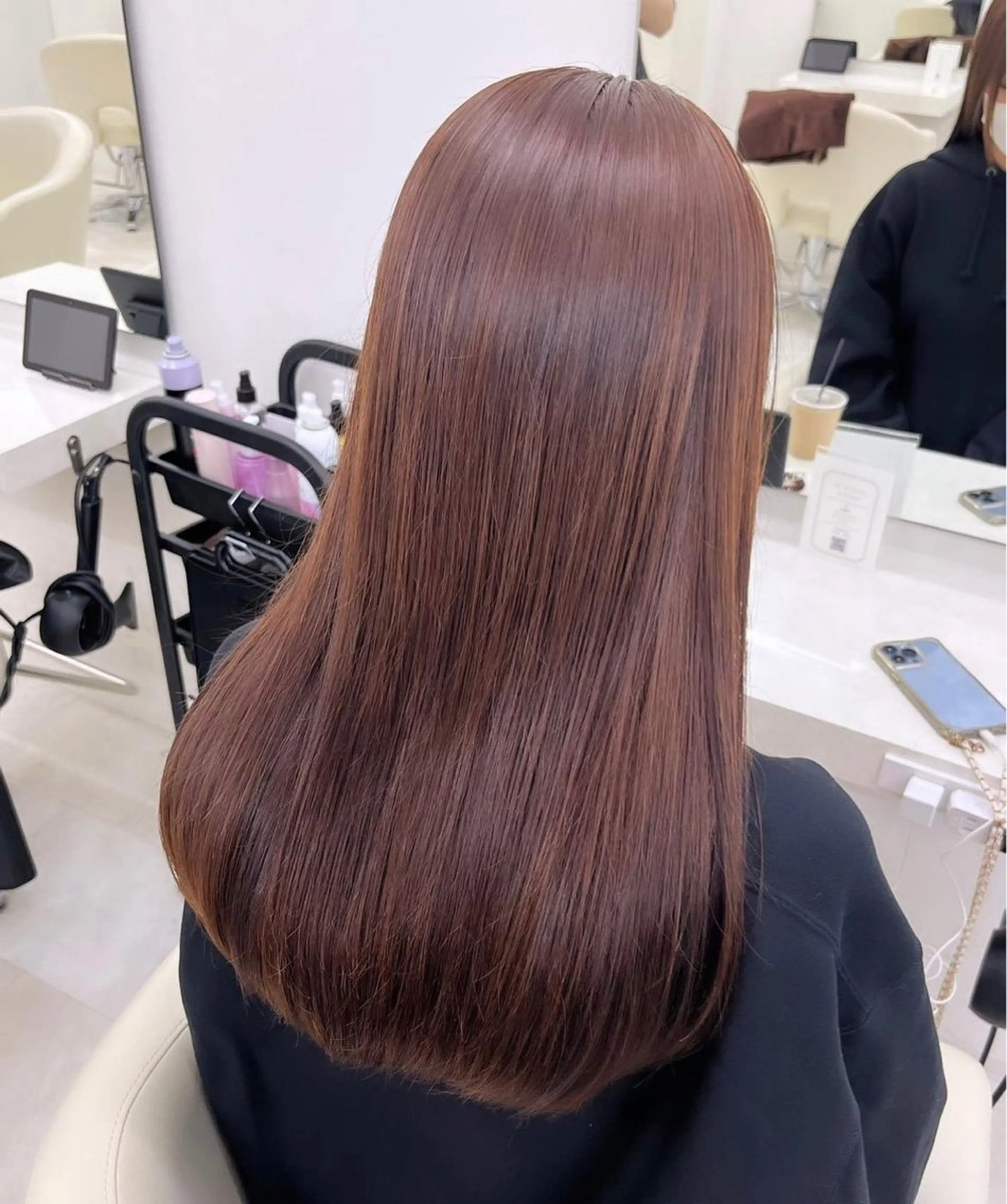 ロング カラー momo /レイヤー/暖色のヘアスタイル