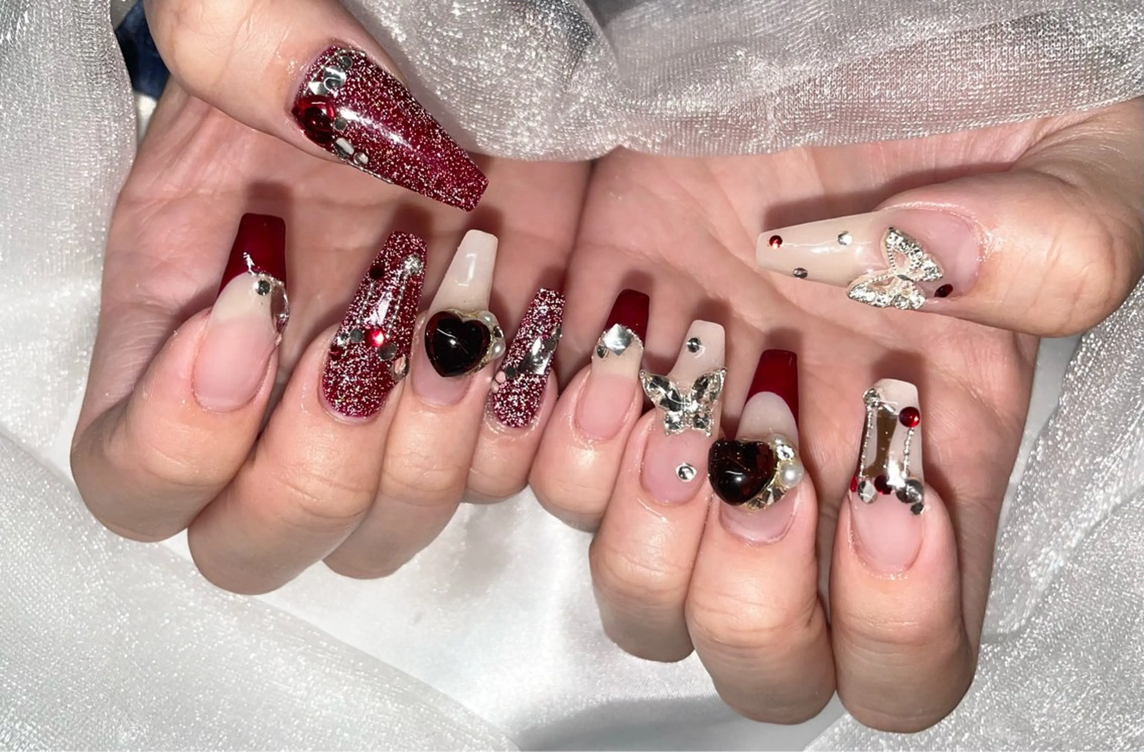 ネイル ハンドネイル Roi〈ロワ〉 Minakoのネイルデザイン