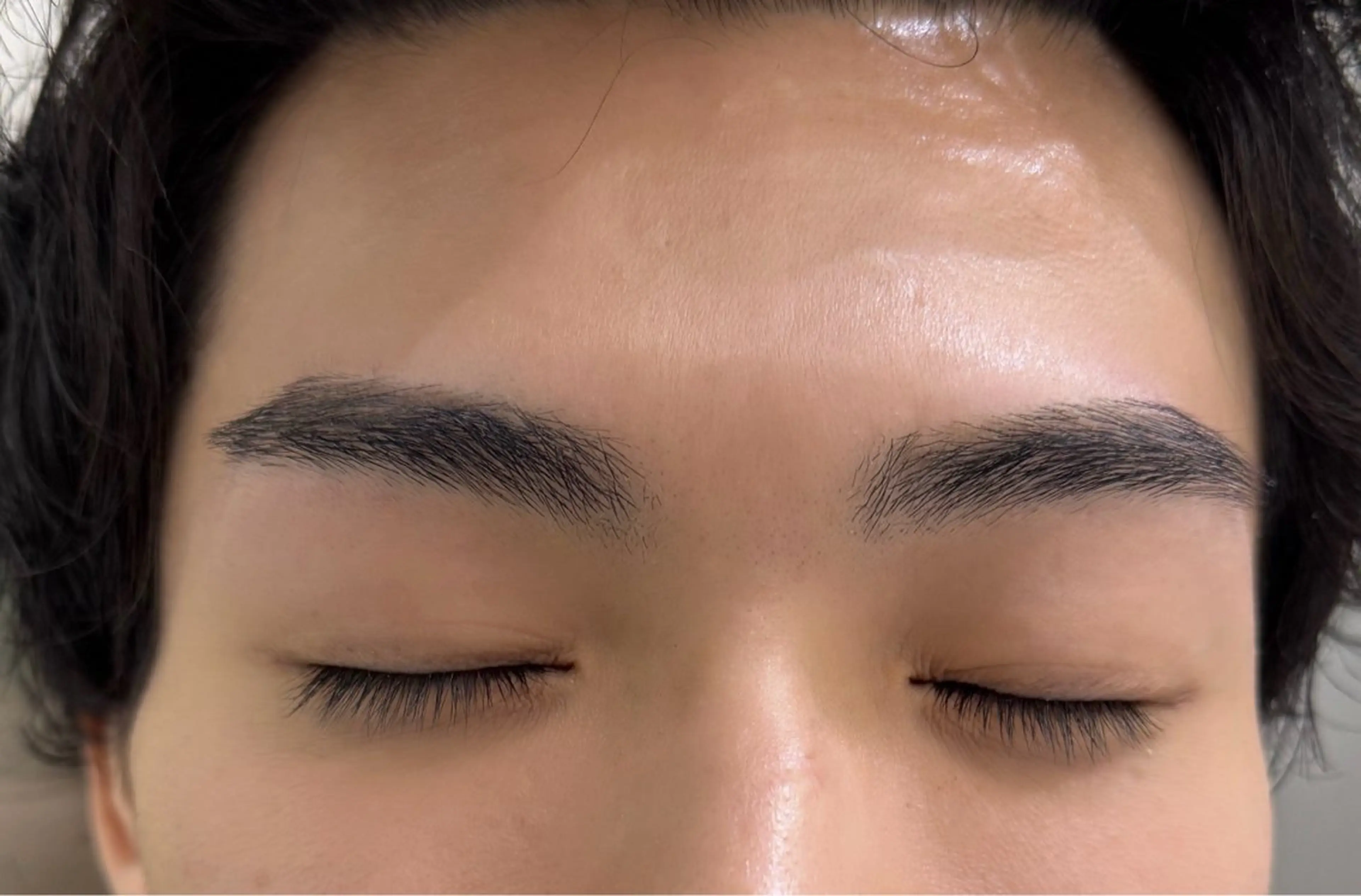 メンズ アイブロウ オチ ハナのヘアスタイル