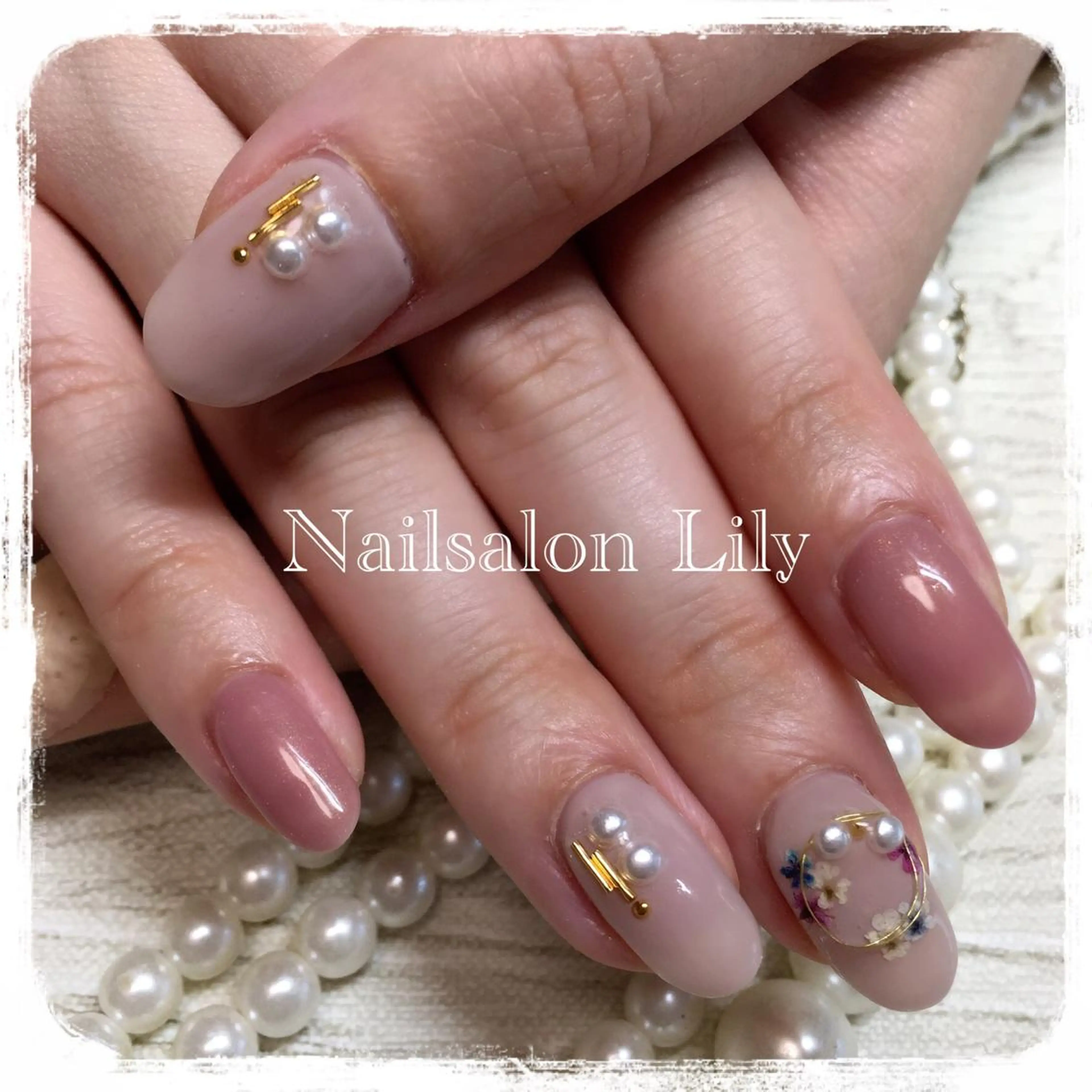 ネイル アートネイル Lily*nail 🌻Mii🌻のネイルデザイン