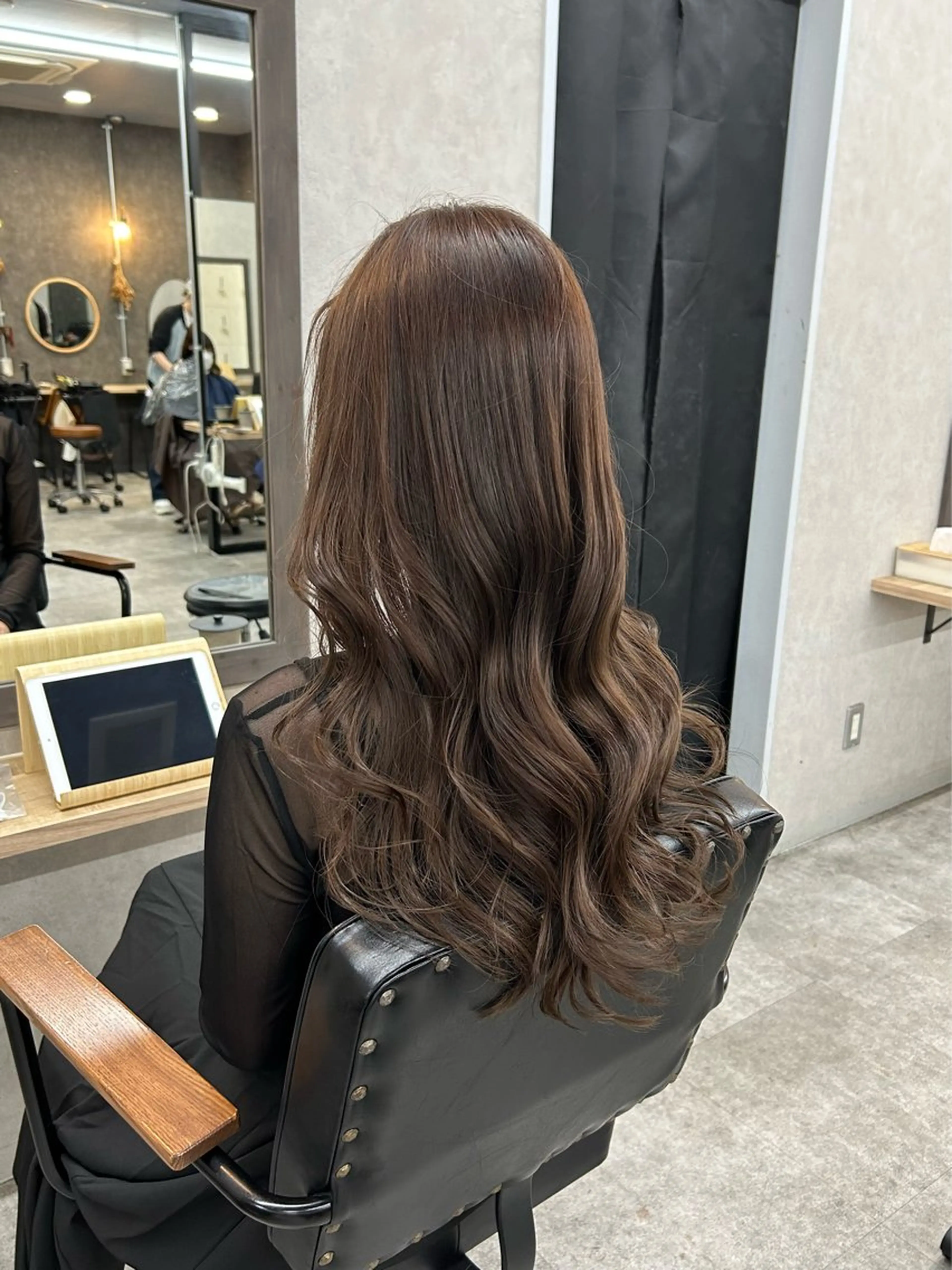 ロング カラー ブラウンカラー ラベンダーカラー カット ヘアカラー トリートメント いなみね はるきのヘアスタイル